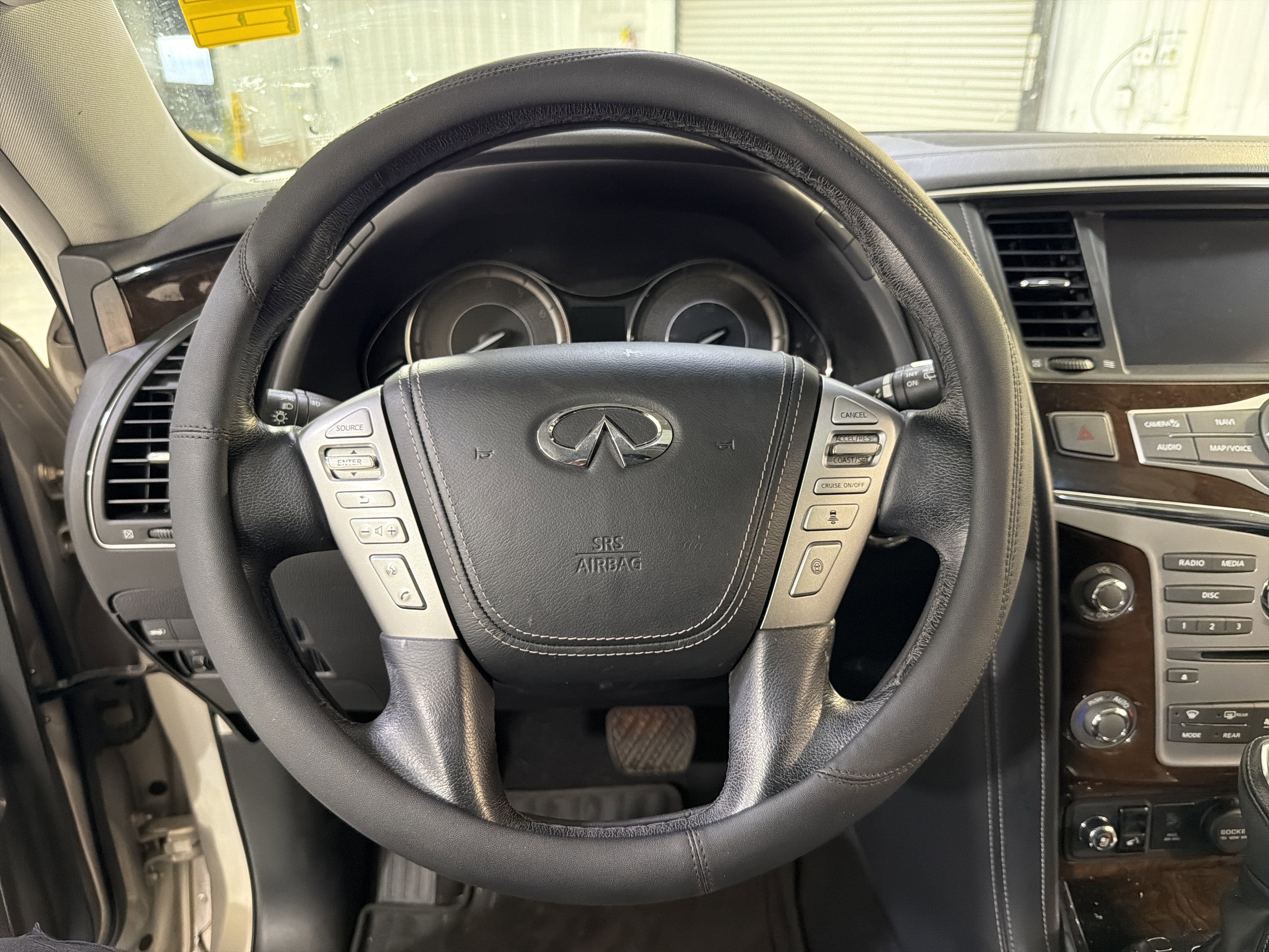 2019 INFINITI QX80 LUXE