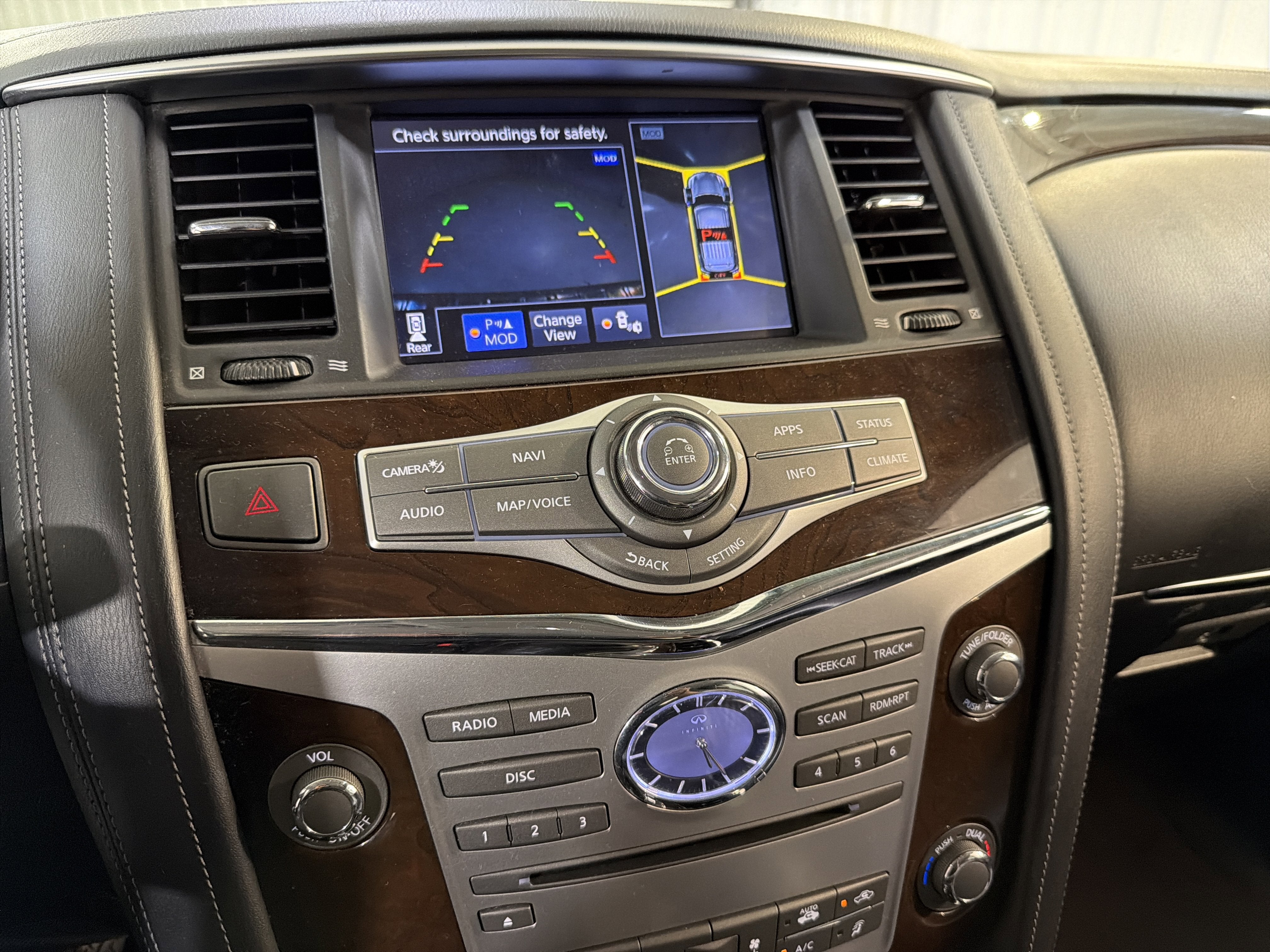 2019 INFINITI QX80 LUXE