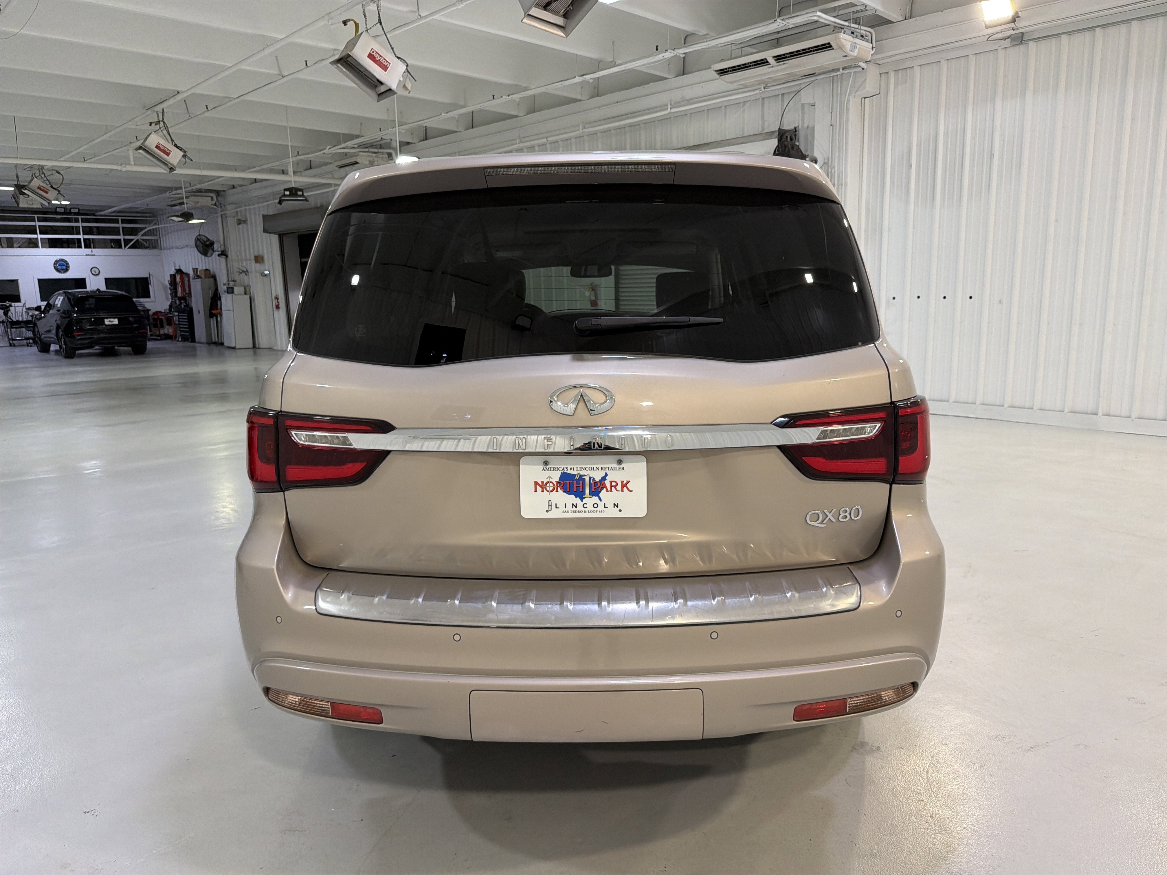 2019 INFINITI QX80 LUXE