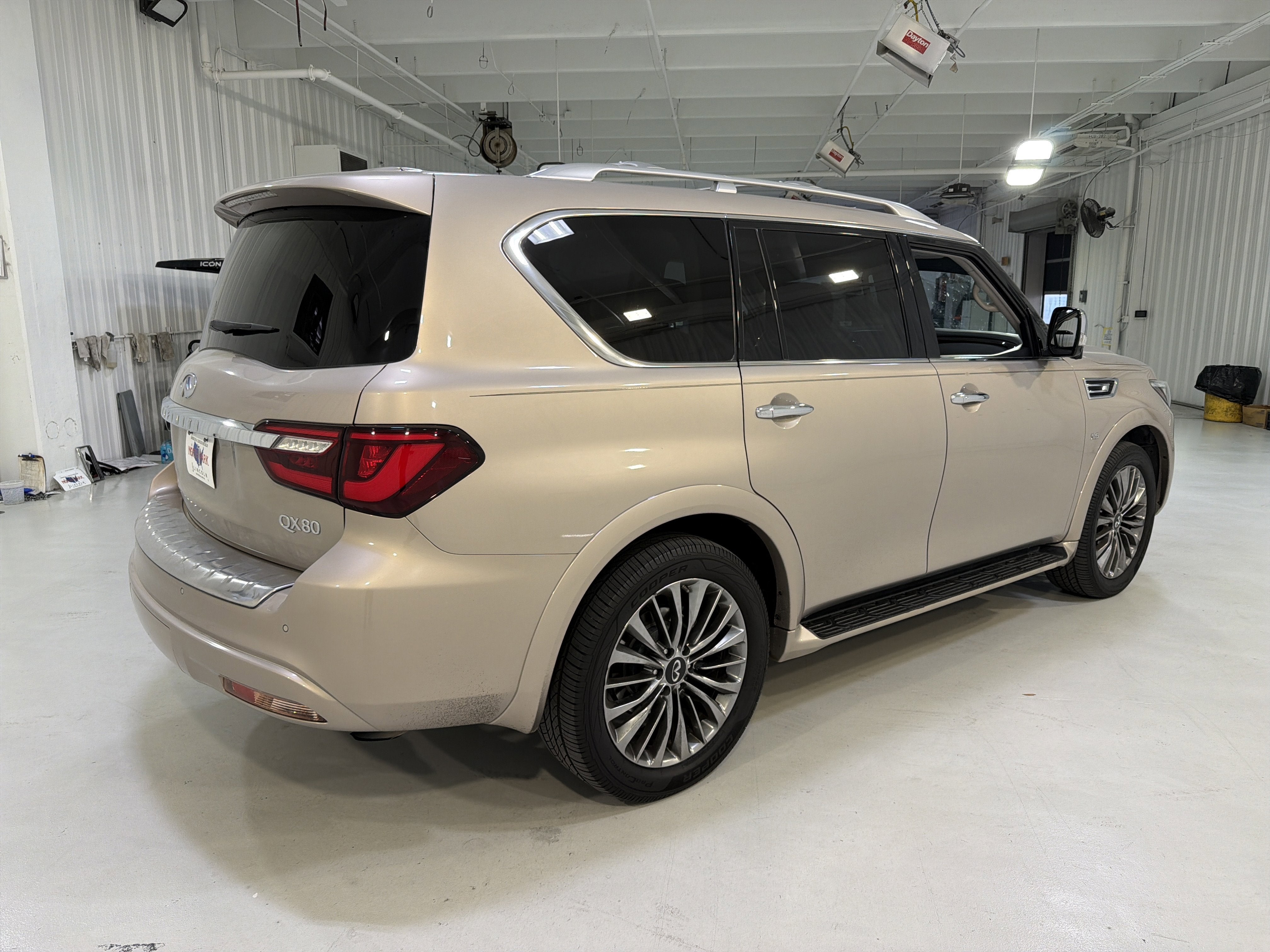 2019 INFINITI QX80 LUXE