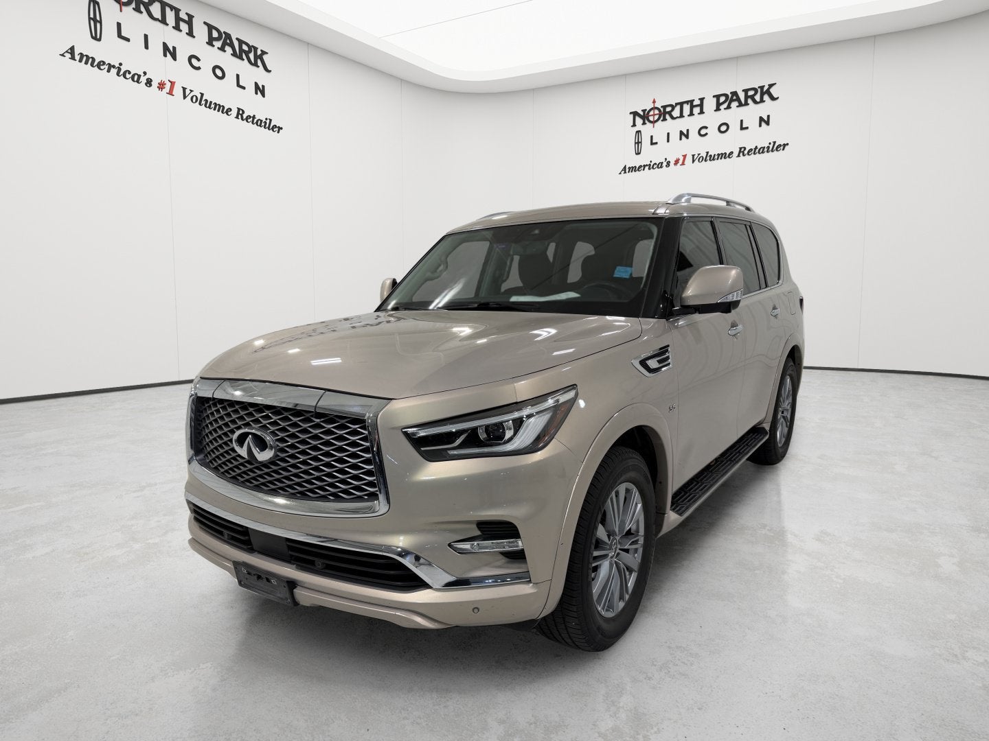 2019 INFINITI QX80 LUXE