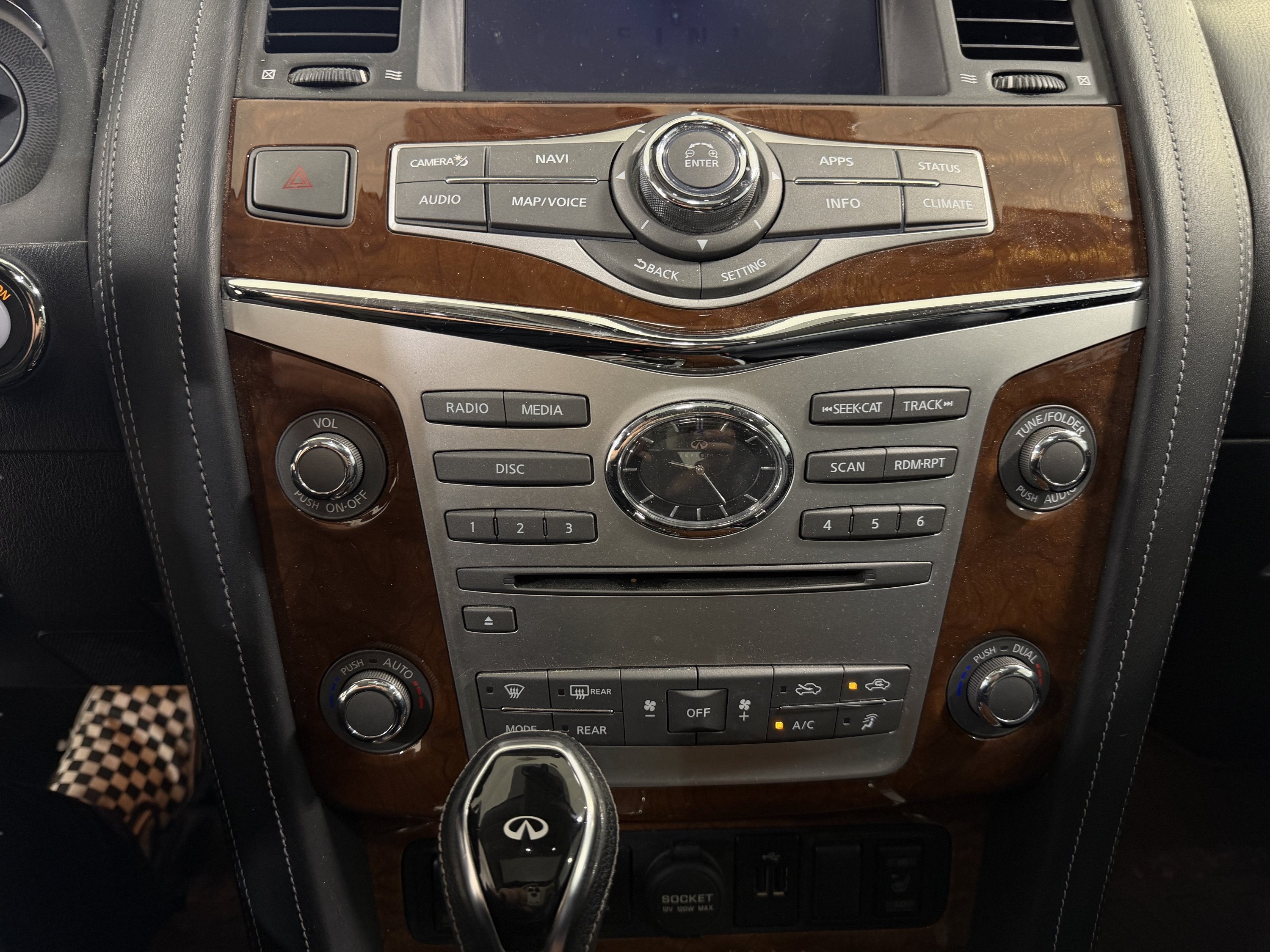 2019 INFINITI QX80 LUXE