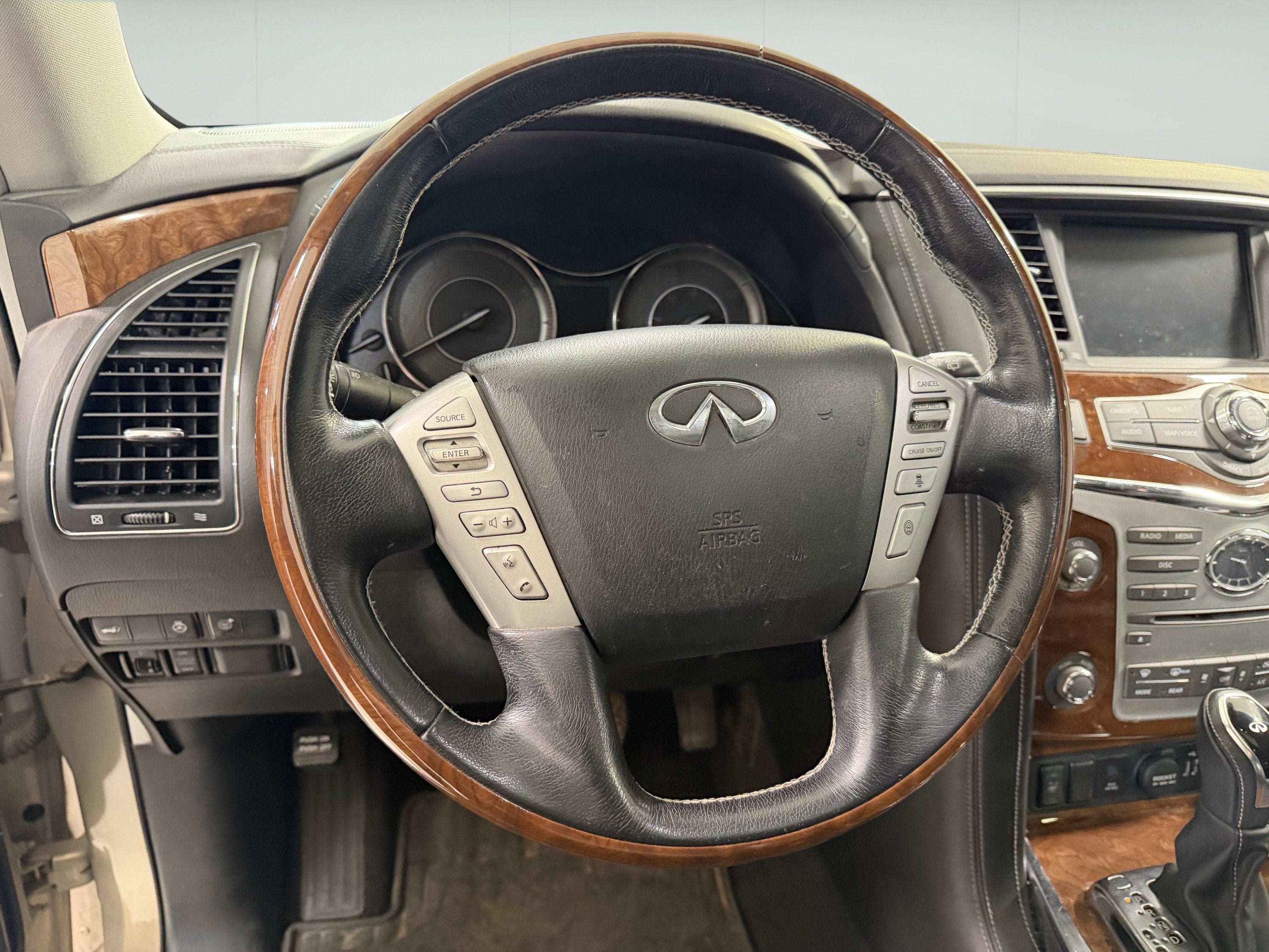 2019 INFINITI QX80 LUXE