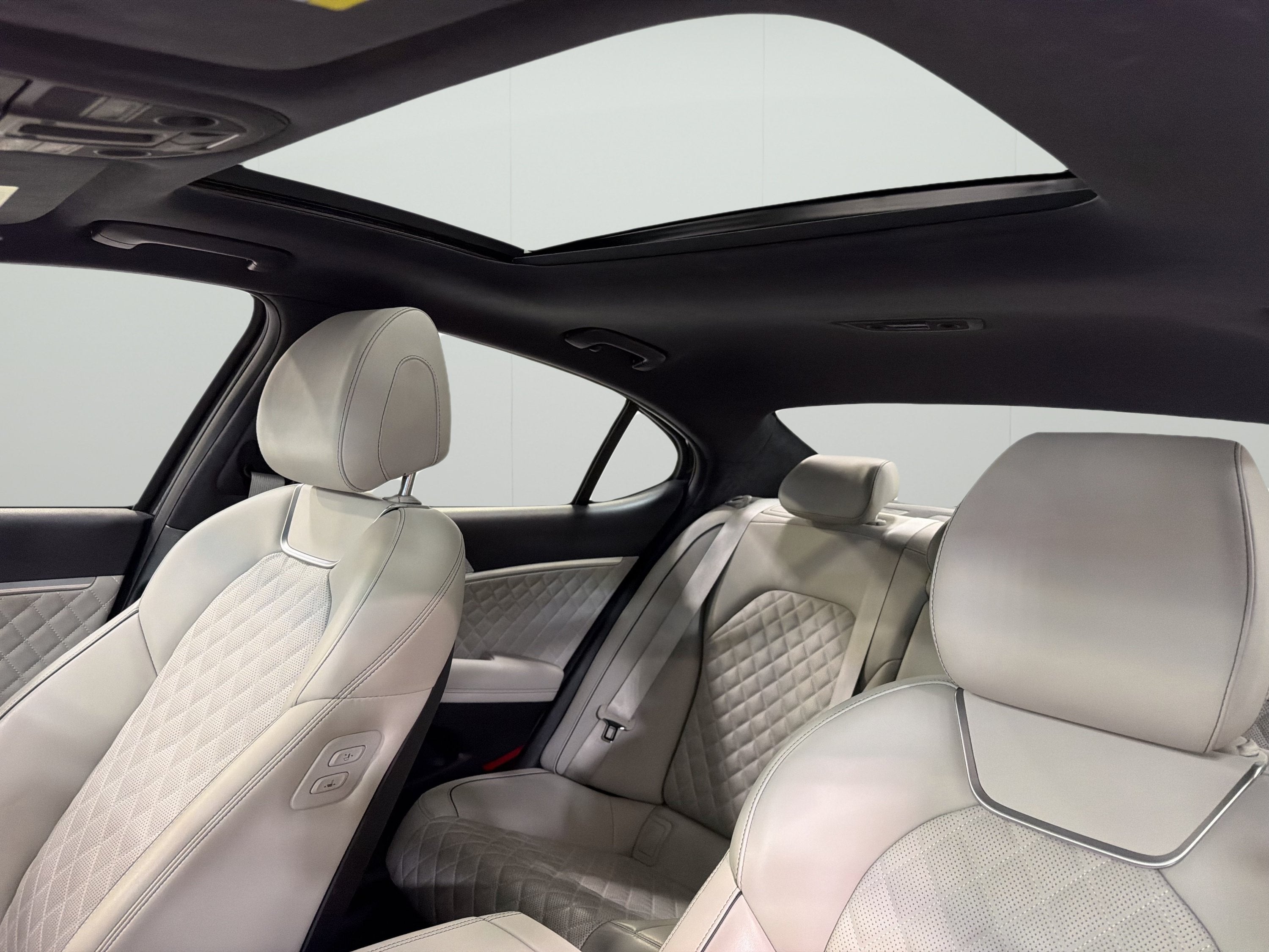 2023 Genesis G70 3.3T