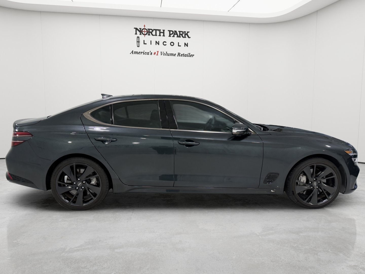 2023 Genesis G70 3.3T