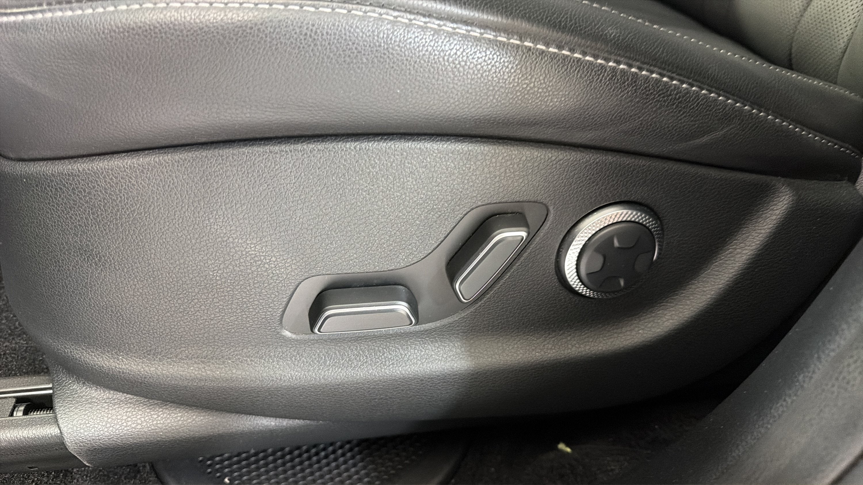 2025 Genesis GV80 2.5T Advanced
