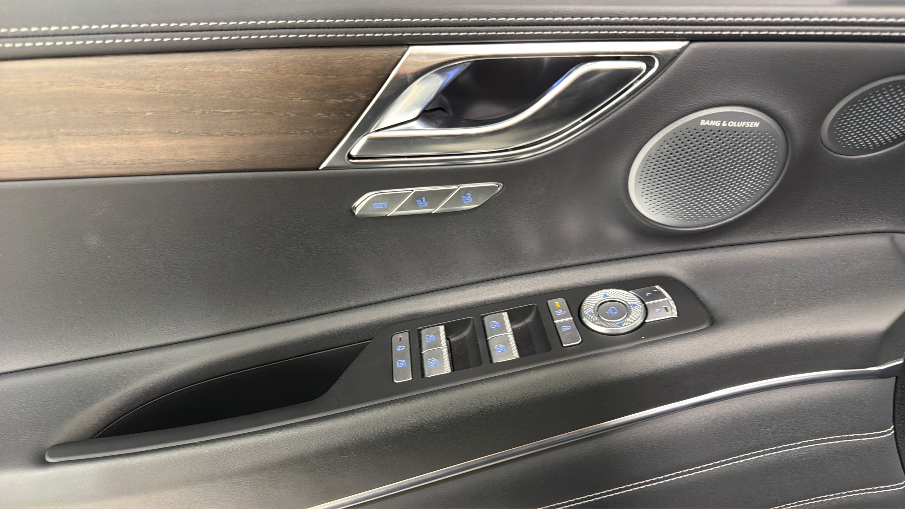 2025 Genesis GV80 2.5T Advanced