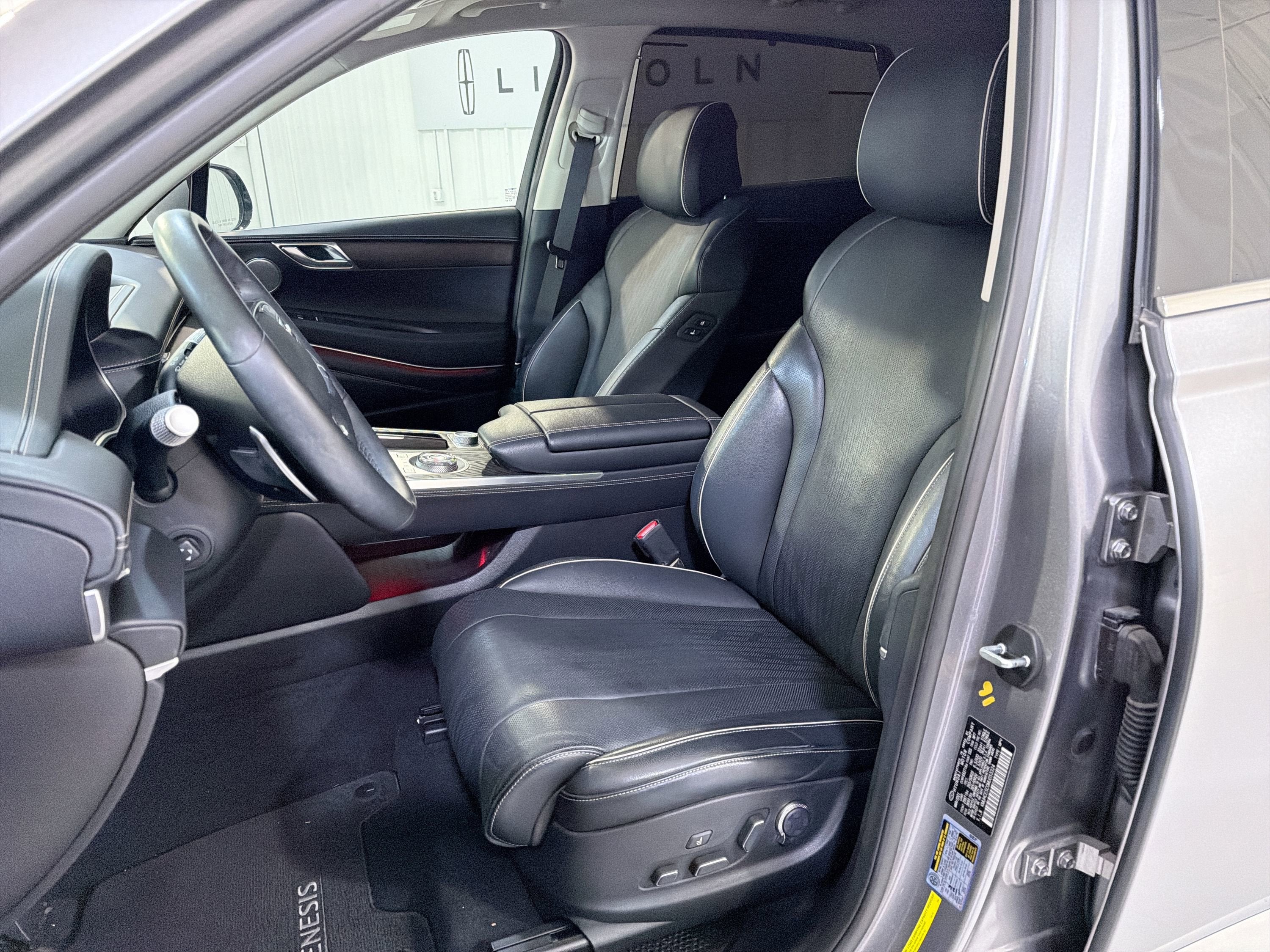 2021 Genesis GV80 Advanced +