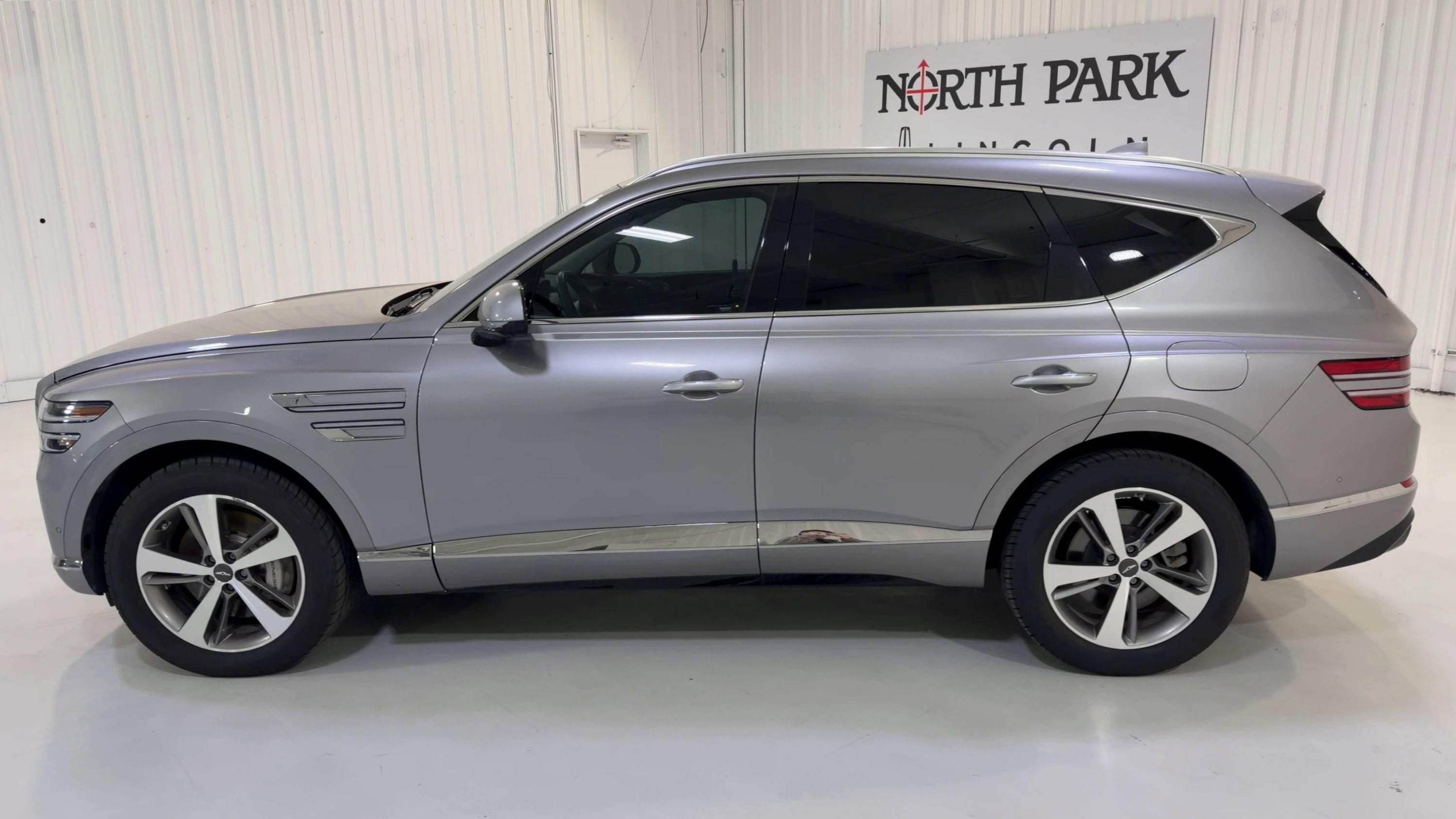 2021 Genesis GV80 Advanced +