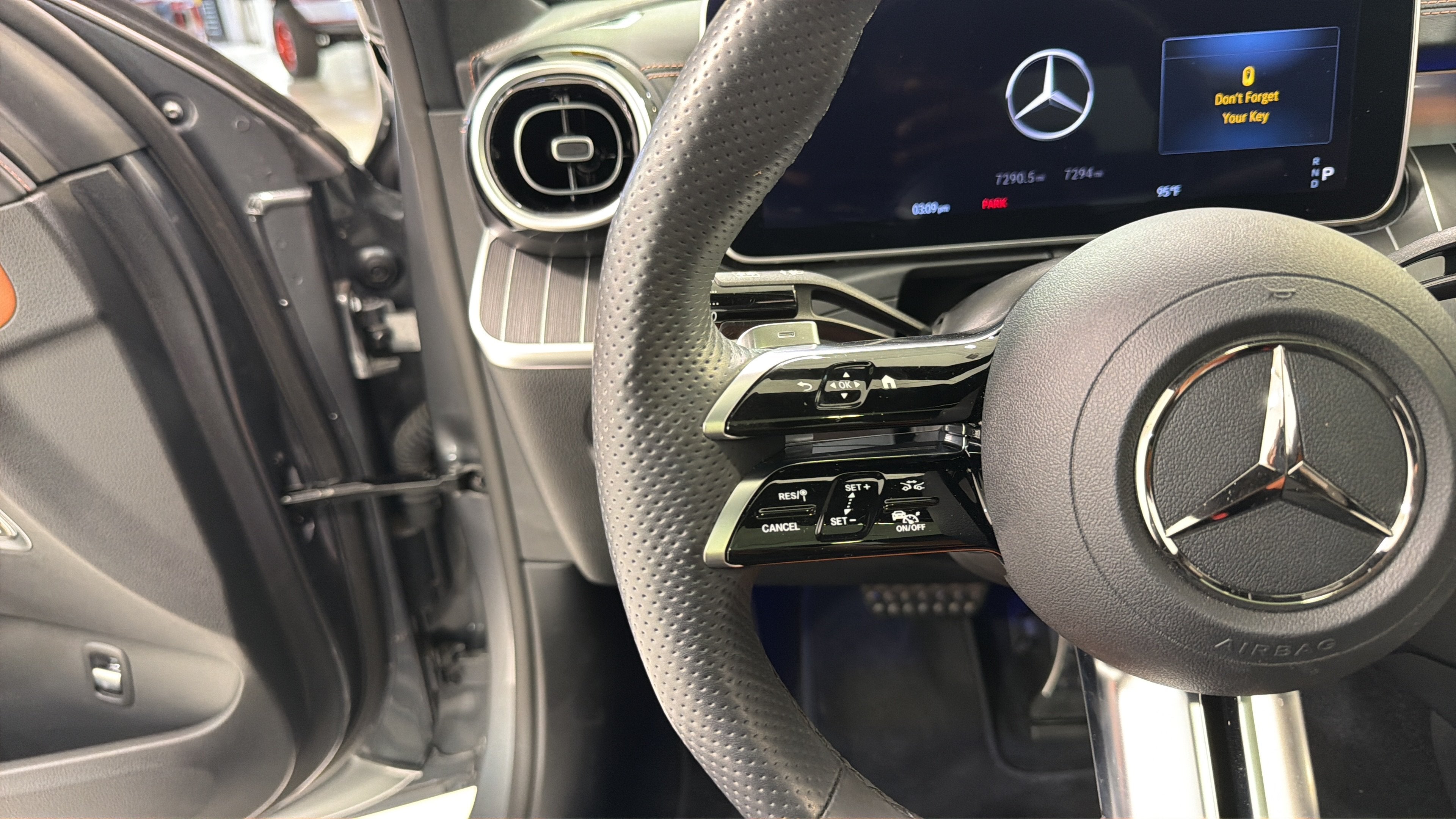 2024 Mercedes-Benz C-Class C 300