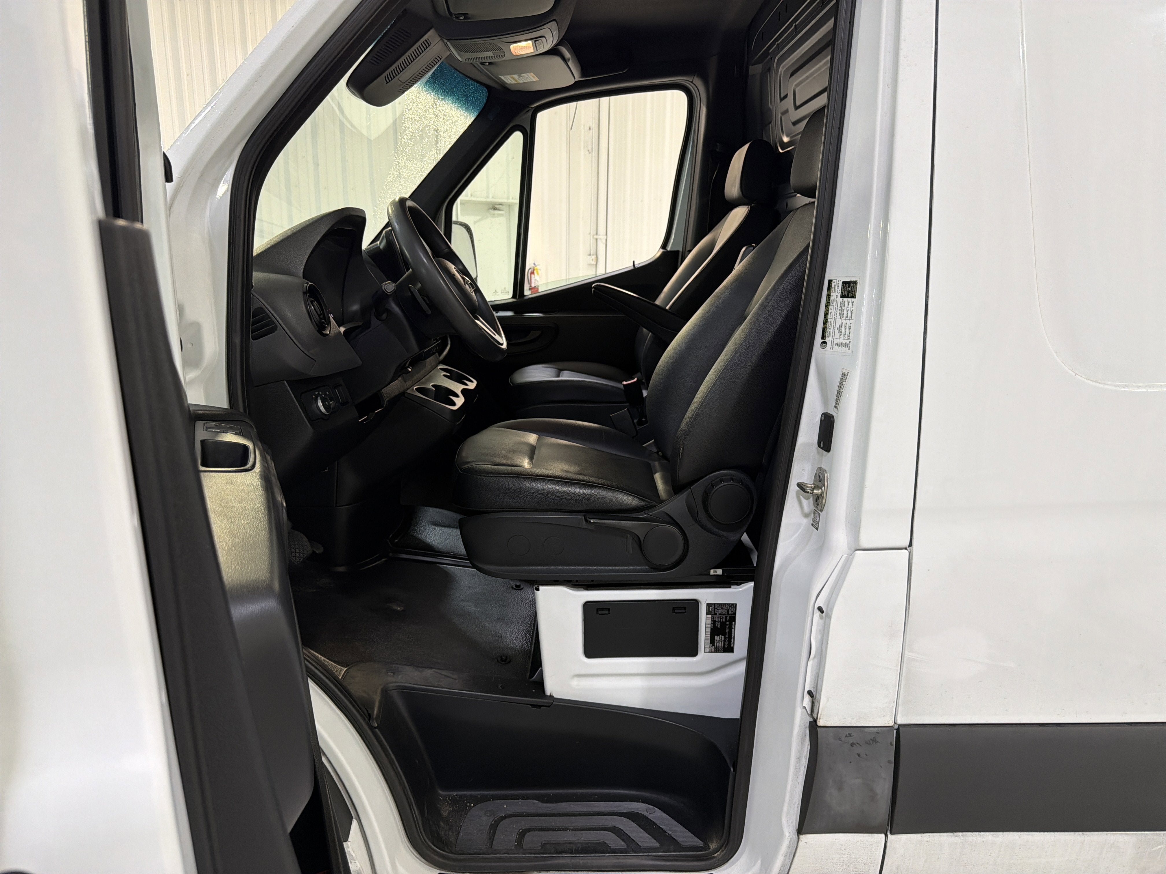 2020 Mercedes-Benz Sprinter Cargo Van Cargo 144 WB