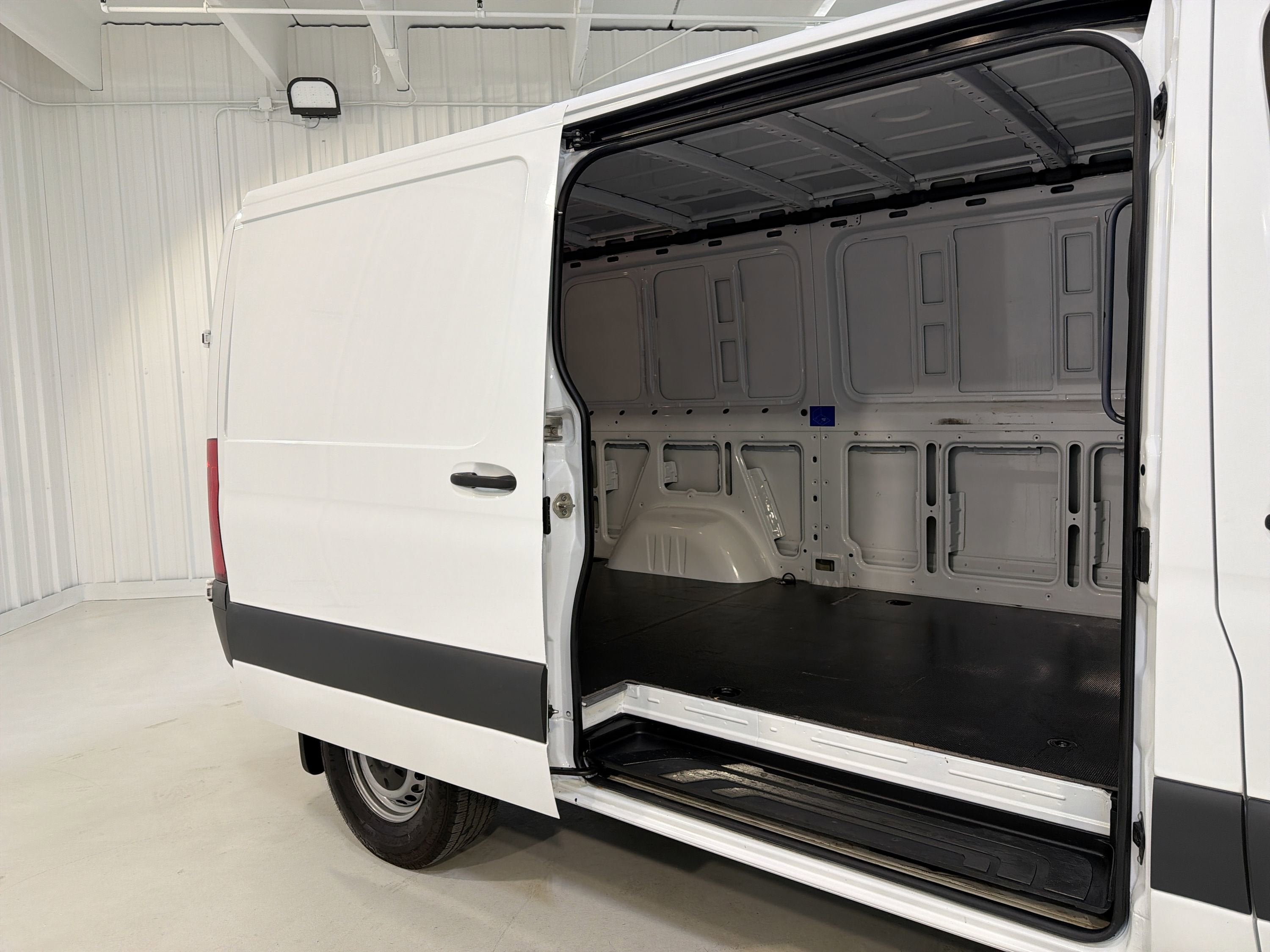 2020 Mercedes-Benz Sprinter Cargo Van Cargo 144 WB
