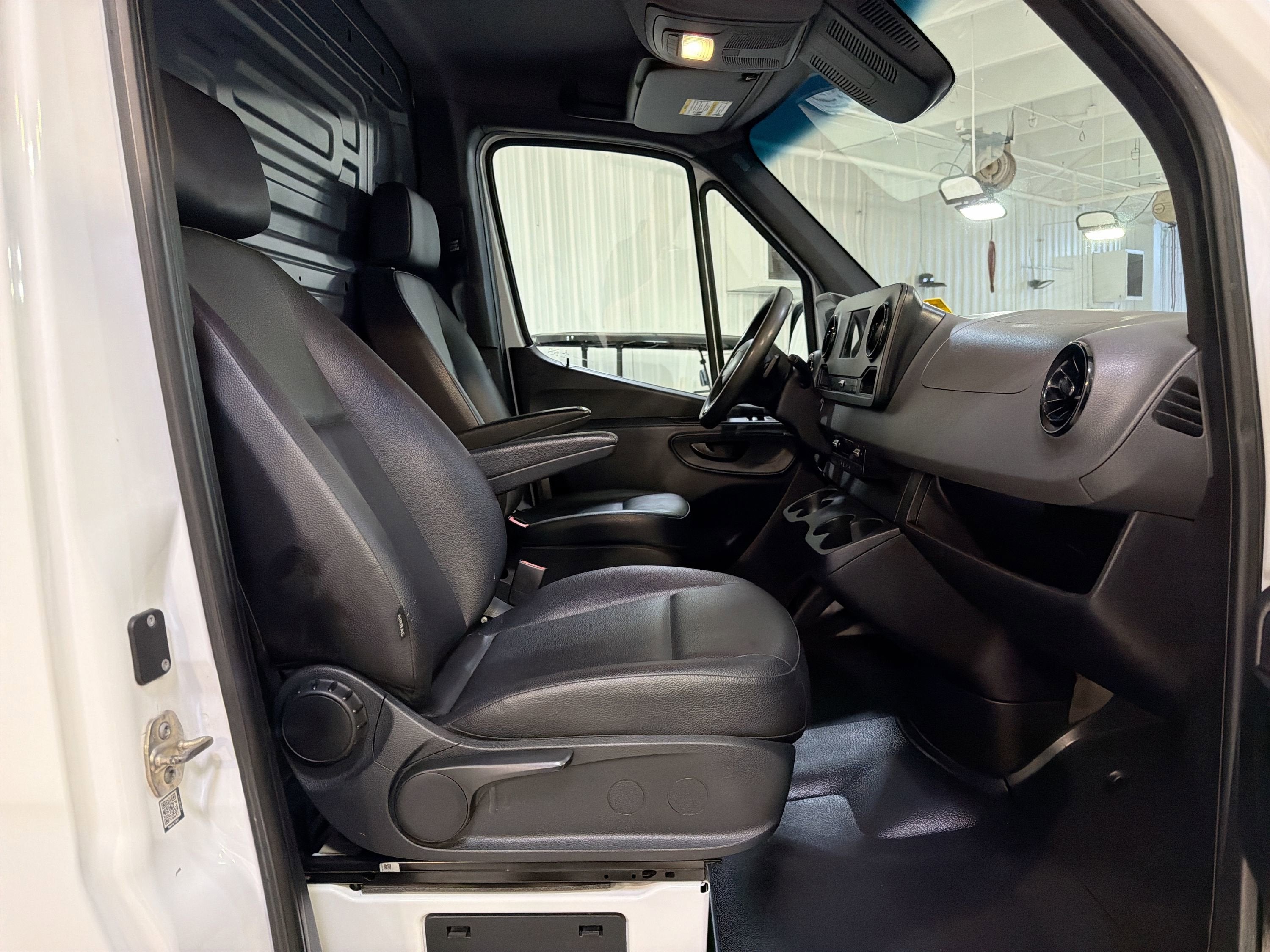 2020 Mercedes-Benz Sprinter Cargo Van Cargo 144 WB