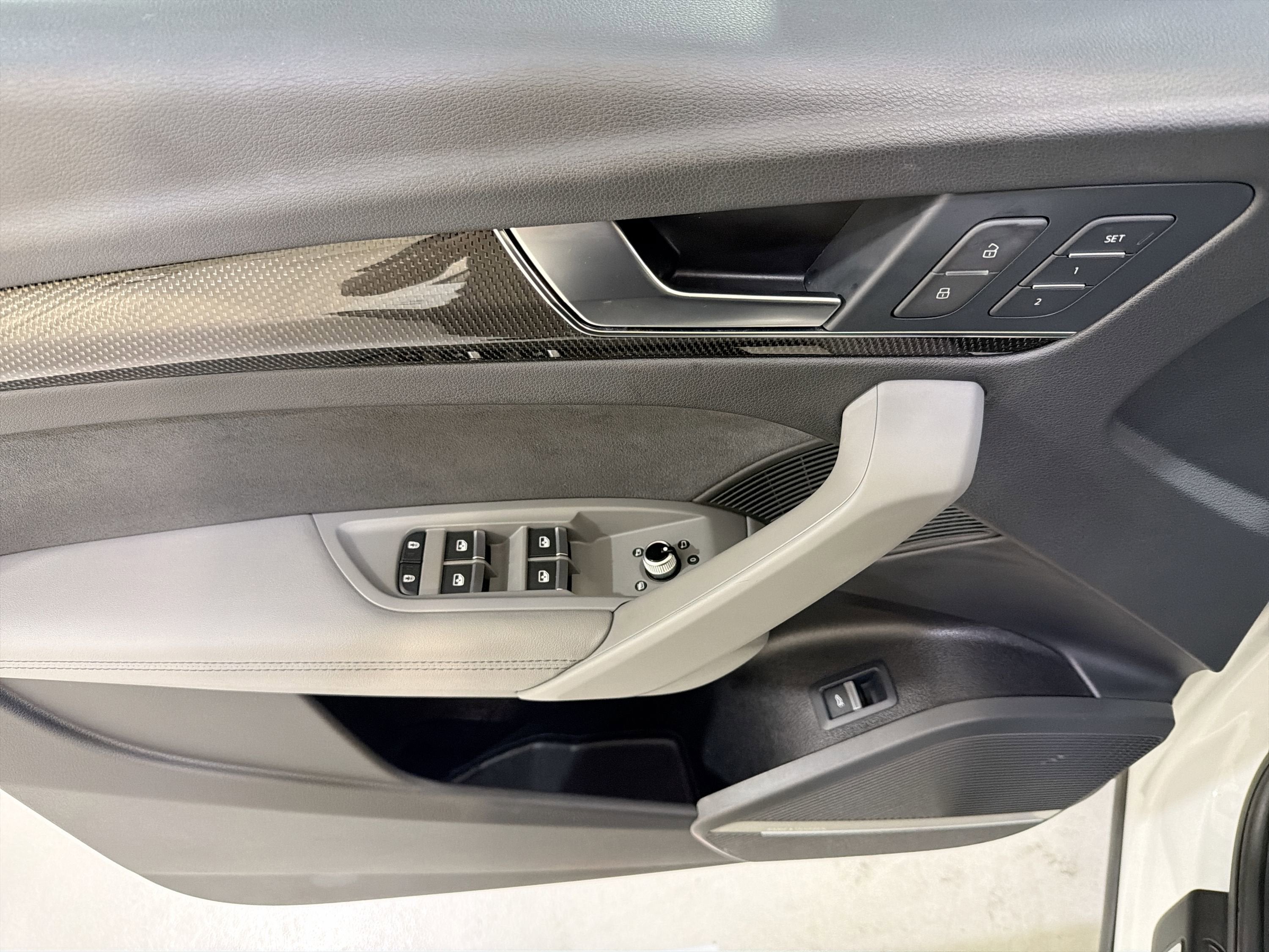 2023 Audi SQ5 Premium Plus