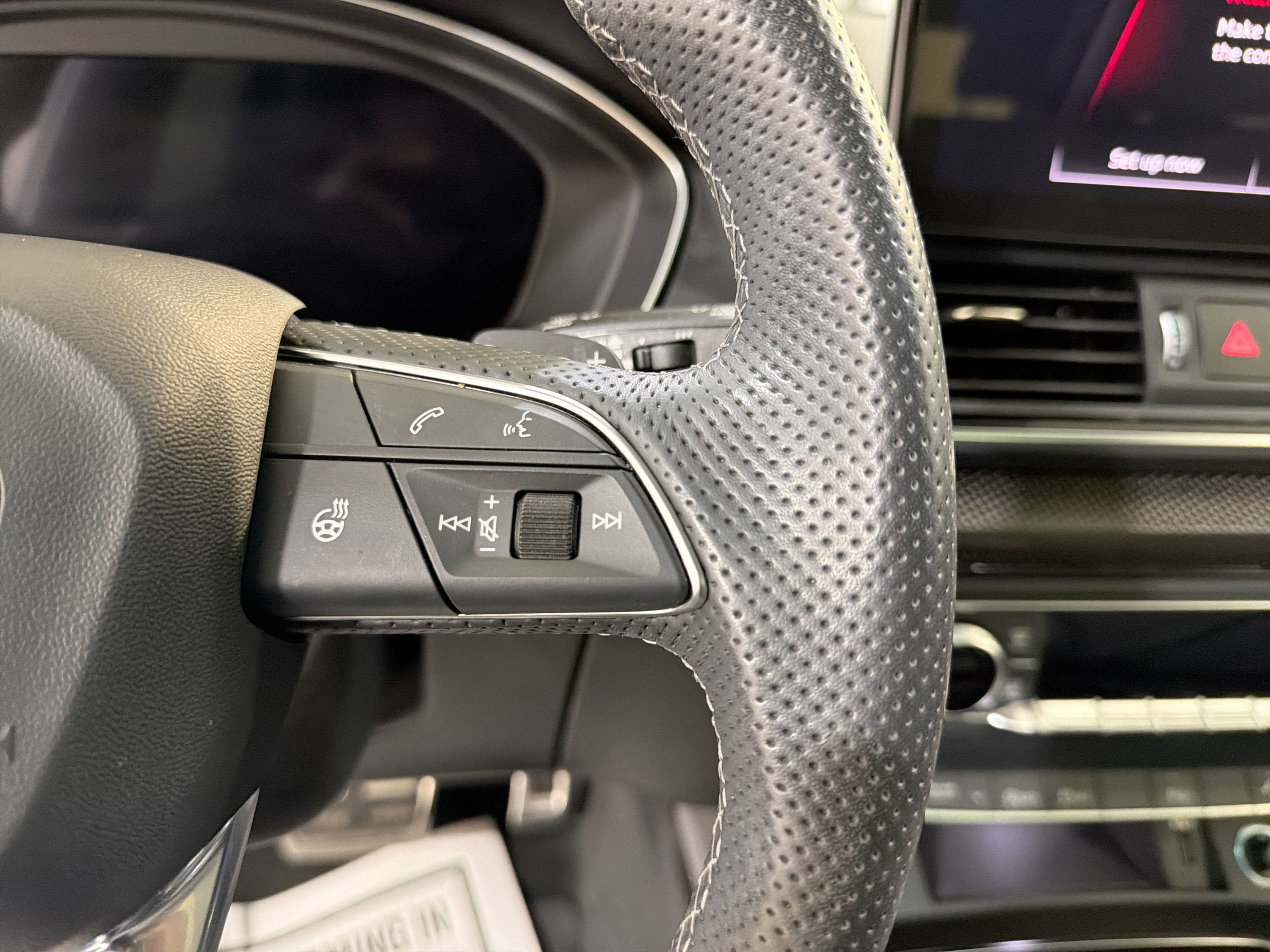 2023 Audi SQ5 Premium Plus