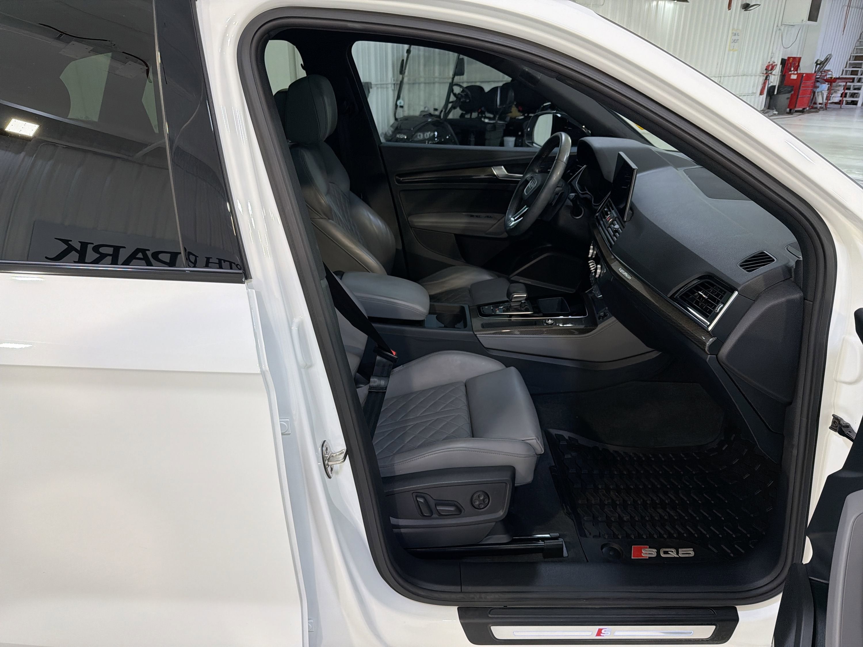 2023 Audi SQ5 Premium Plus