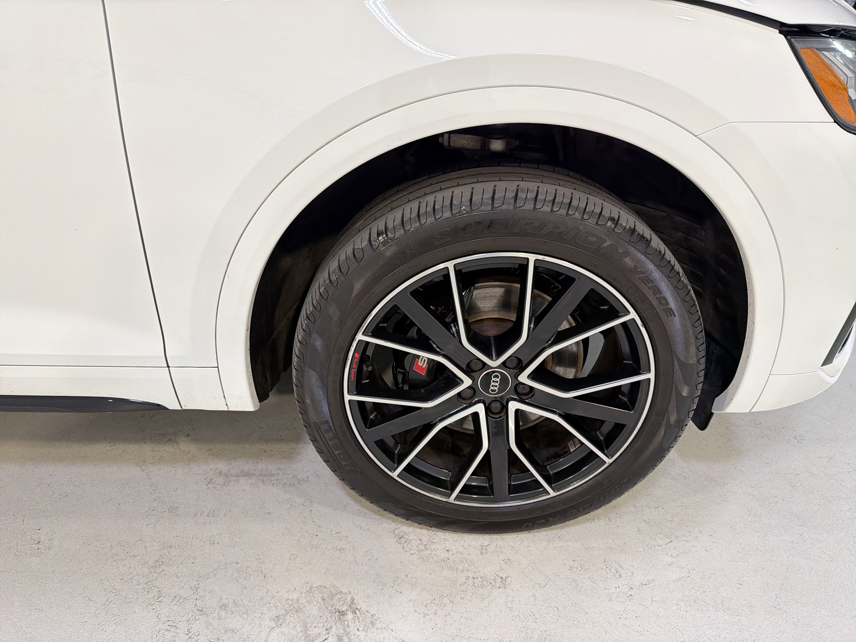 2023 Audi SQ5 Premium Plus