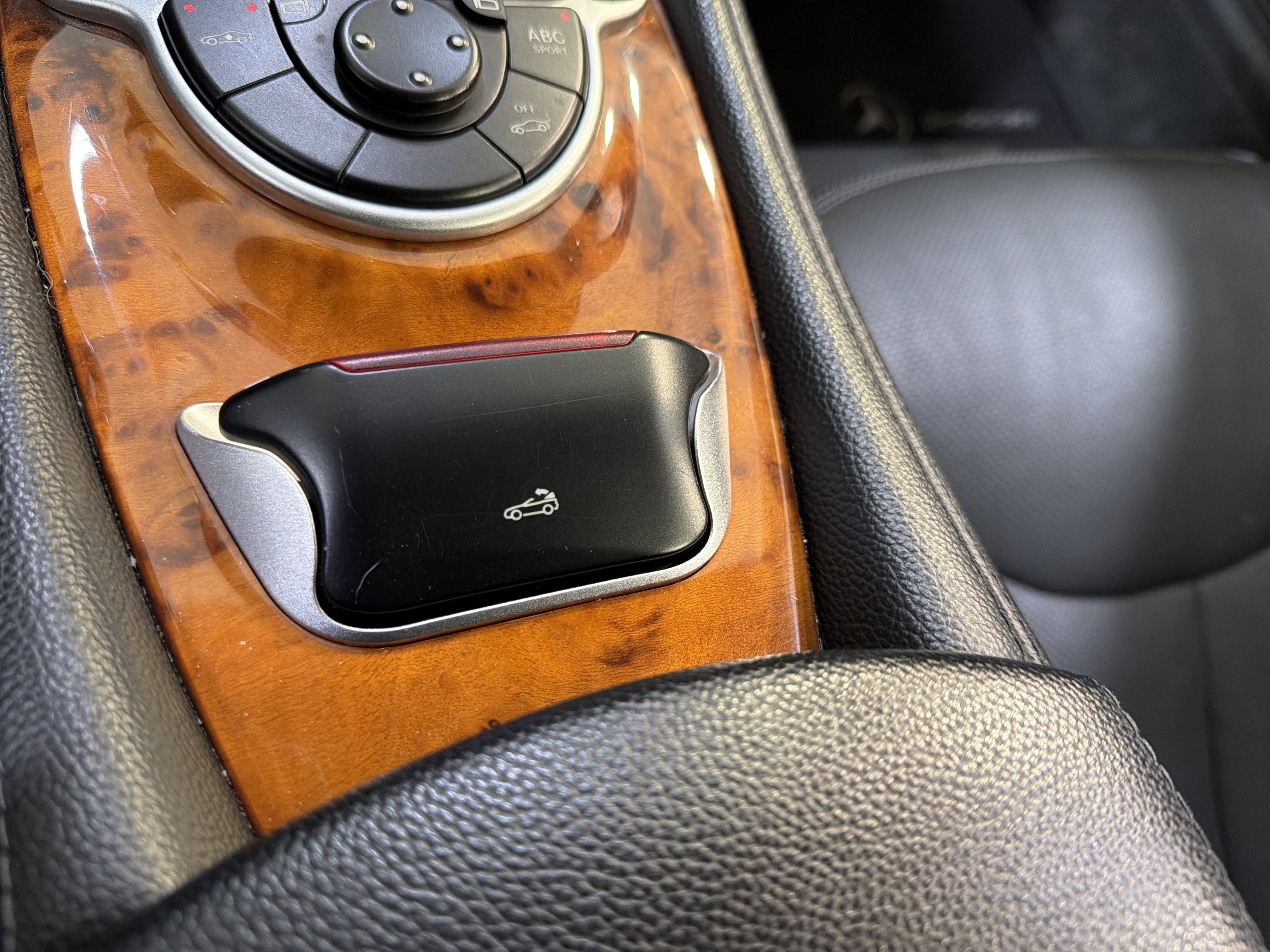 2005 Mercedes-Benz SL-Class 5.0L