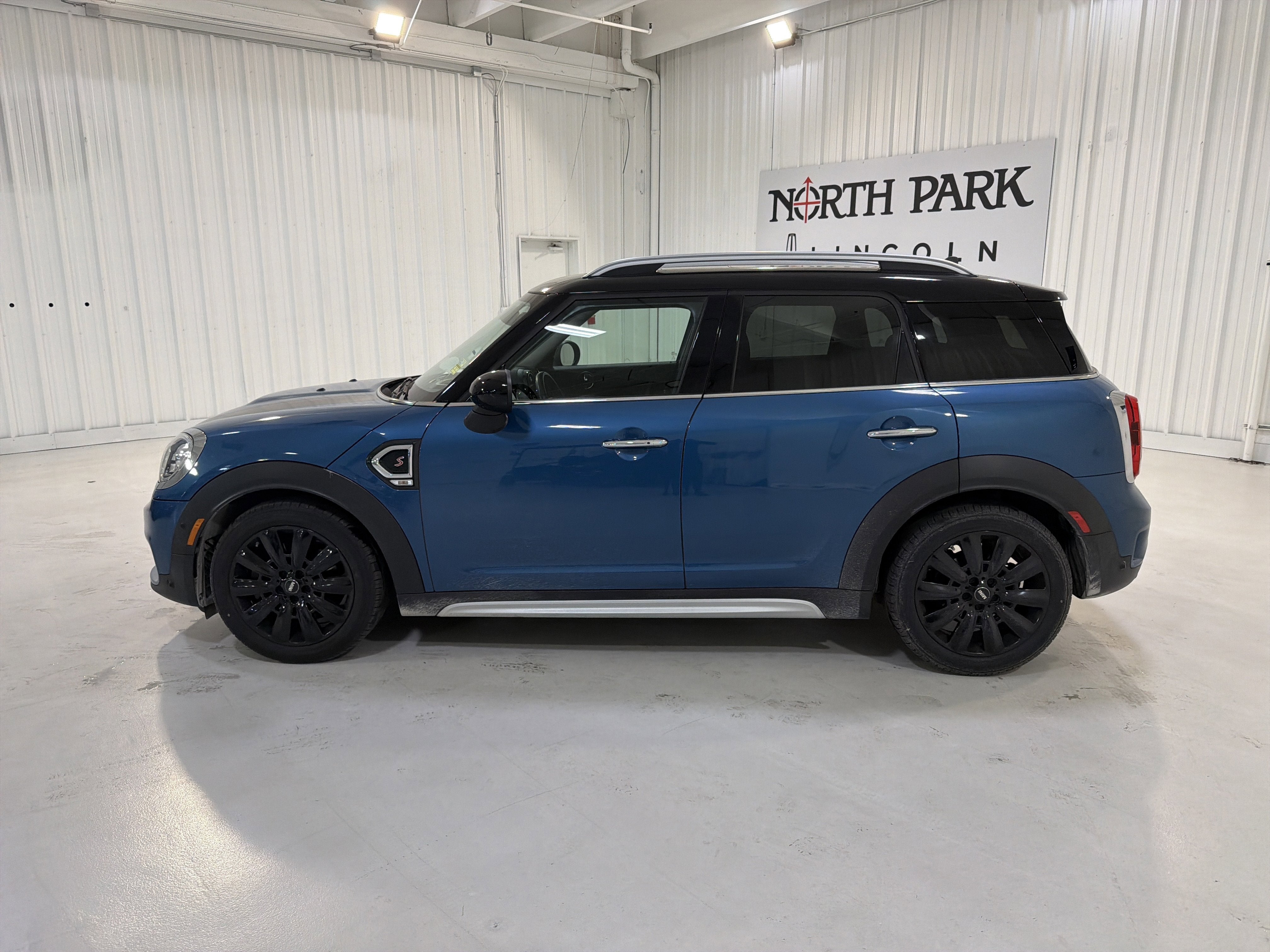 2017 MINI Countryman Cooper S