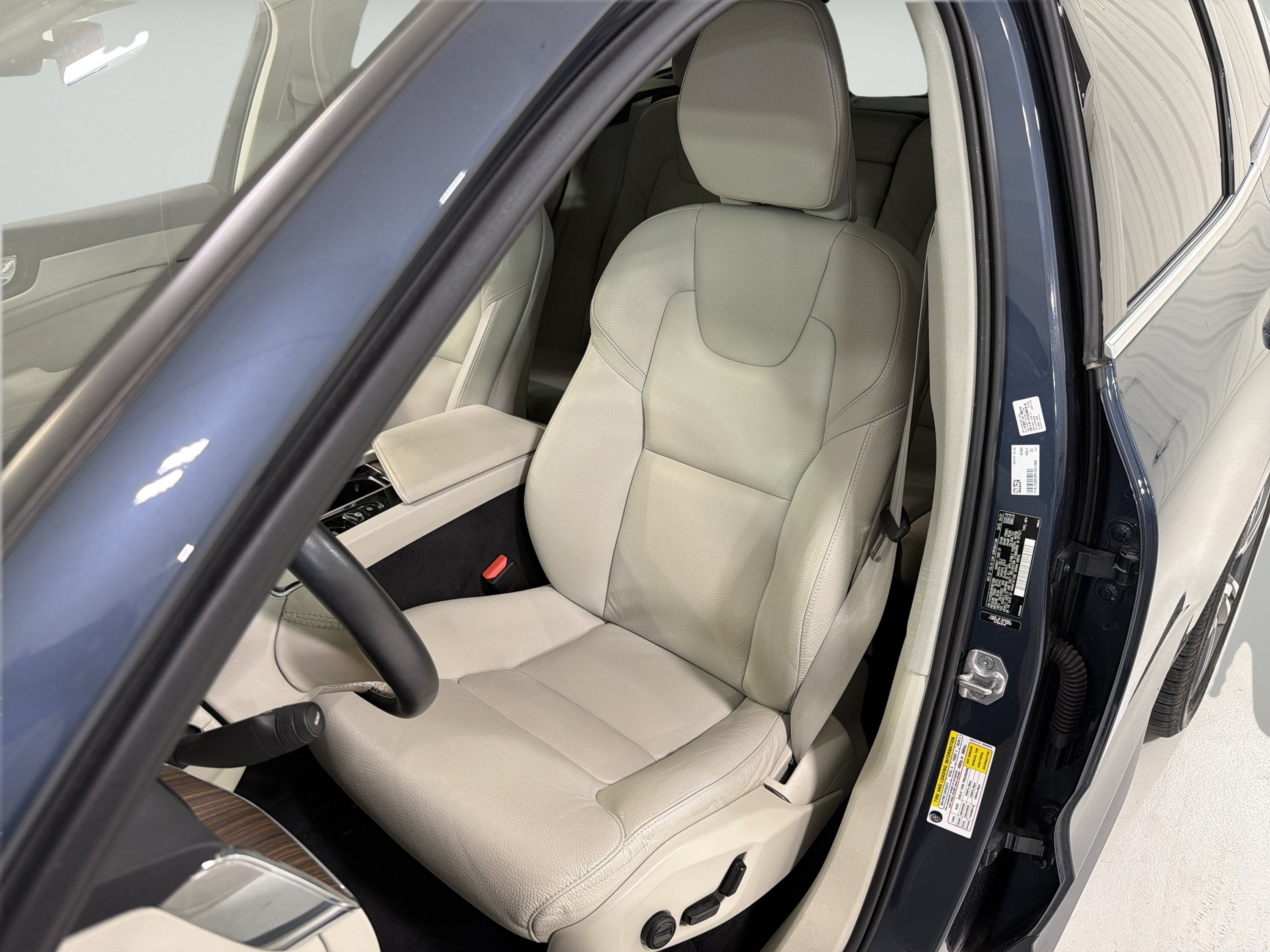 2021 Volvo XC60 Momentum