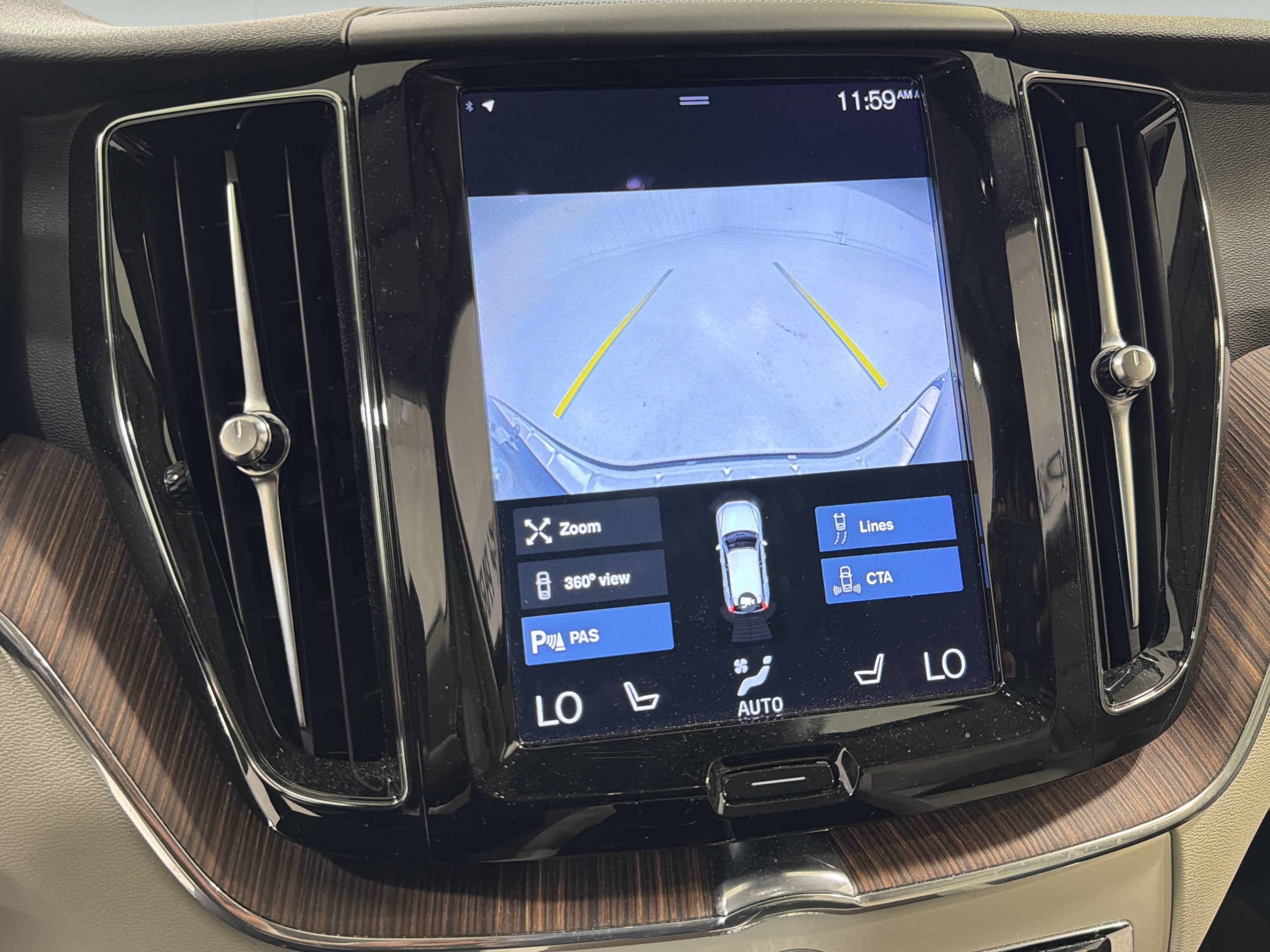 2021 Volvo XC60 Momentum