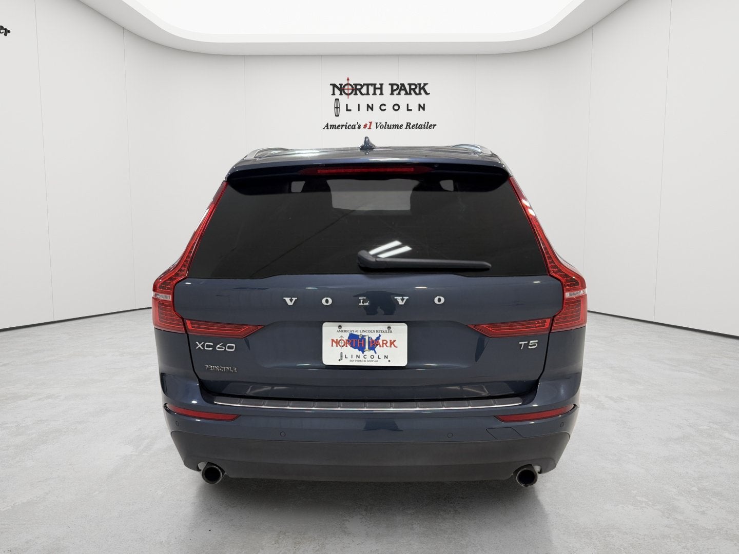 2021 Volvo XC60 Momentum