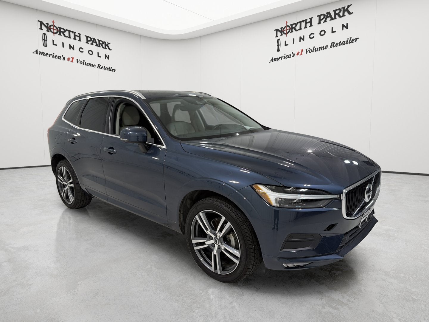 2021 Volvo XC60 Momentum
