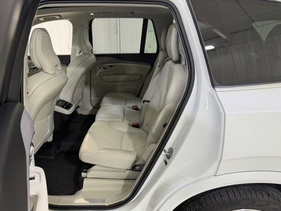 2025 Volvo XC90 Plus