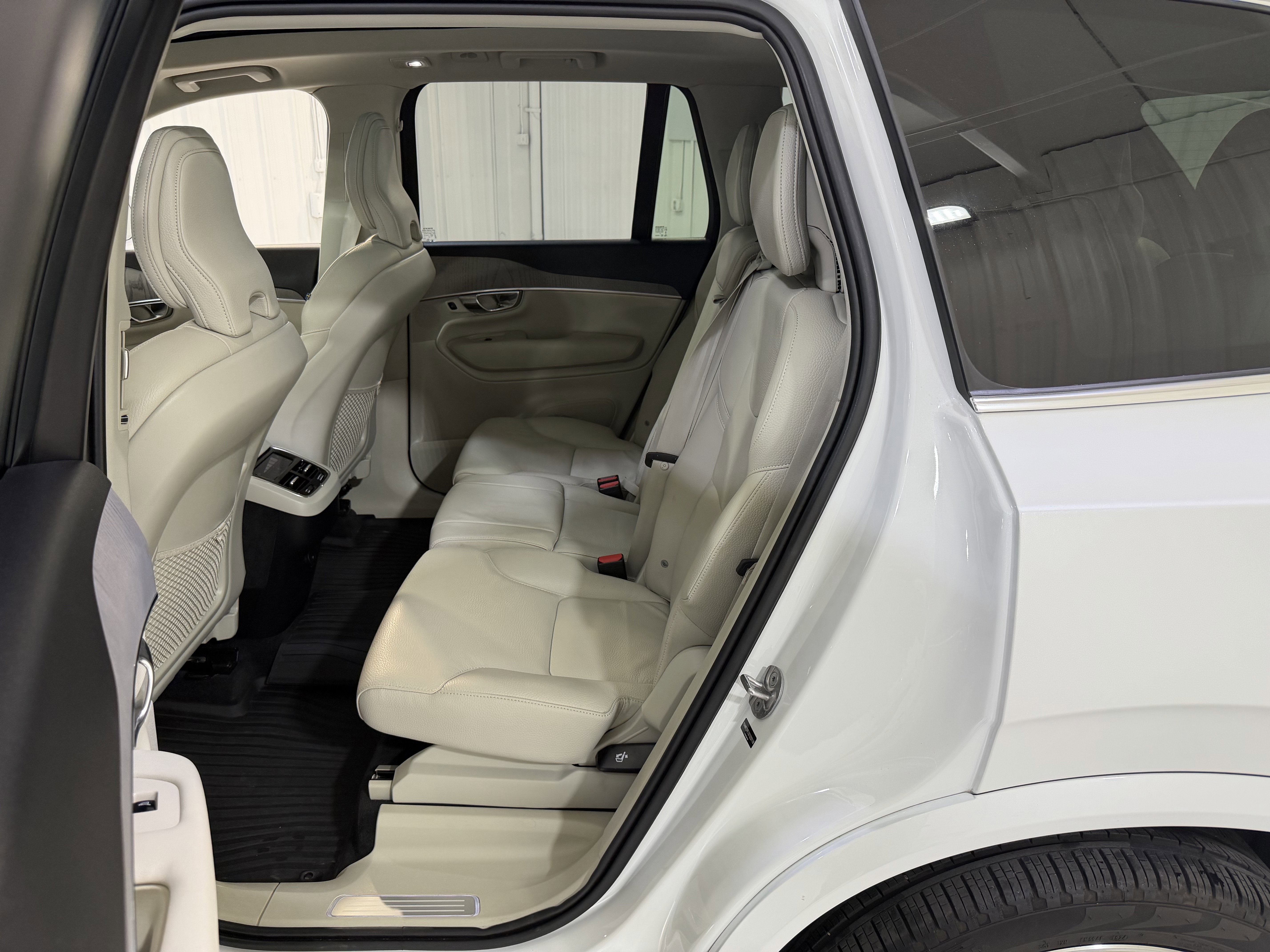 2025 Volvo XC90 Plus