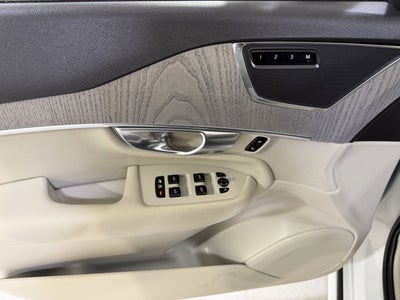 2025 Volvo XC90 Plus