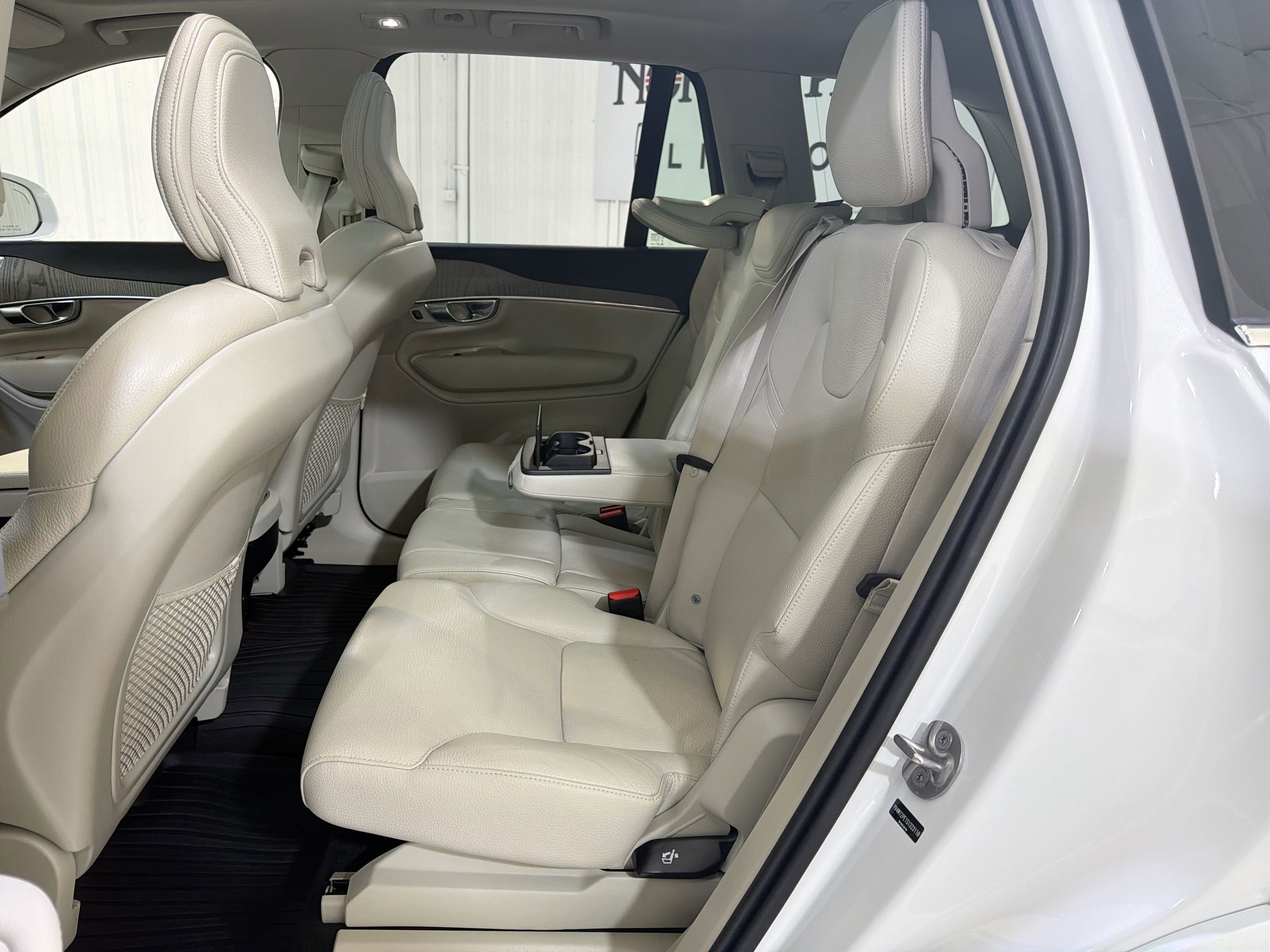 2025 Volvo XC90 Plus