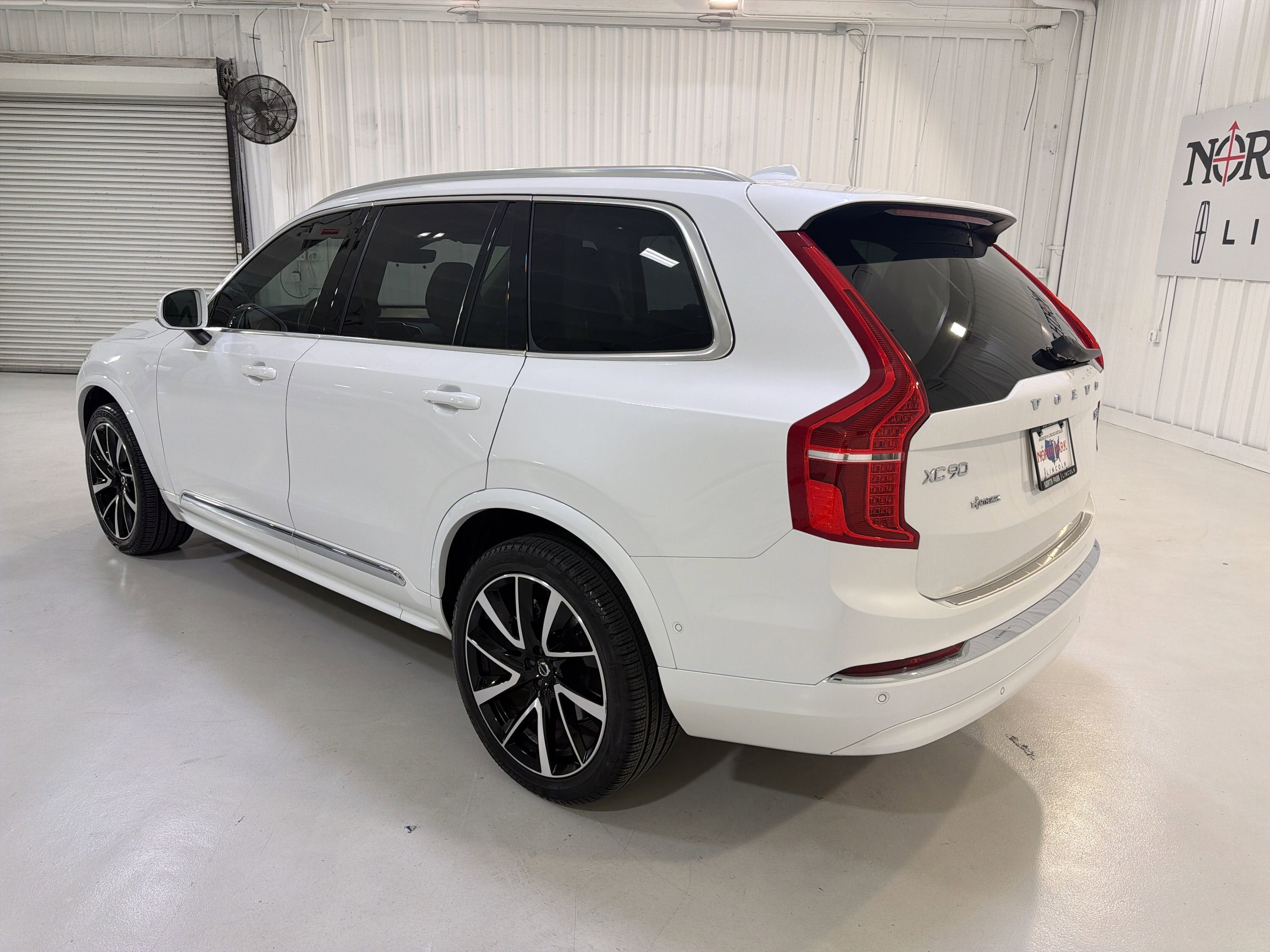 2025 Volvo XC90 Plus