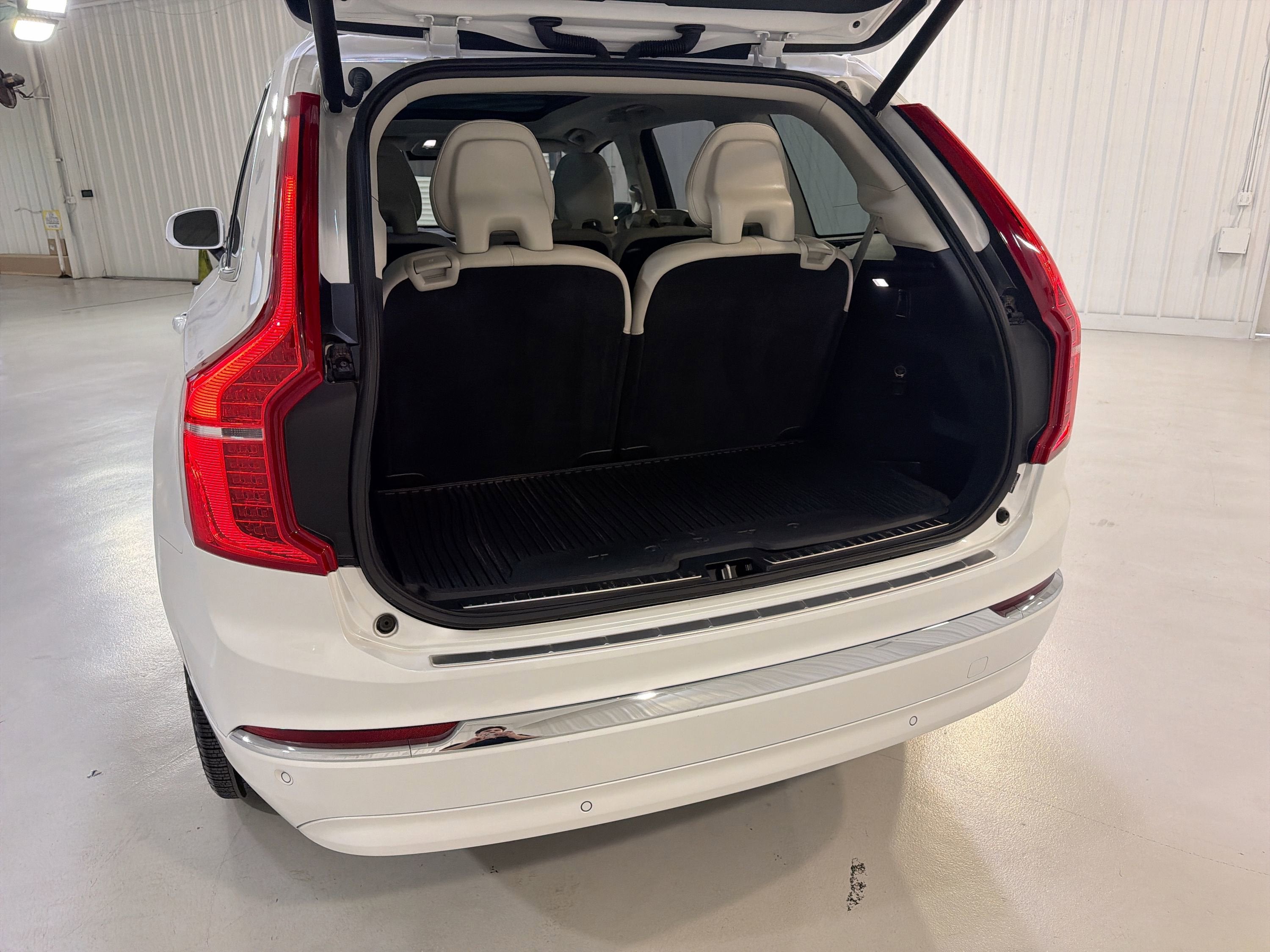 2025 Volvo XC90 Plus