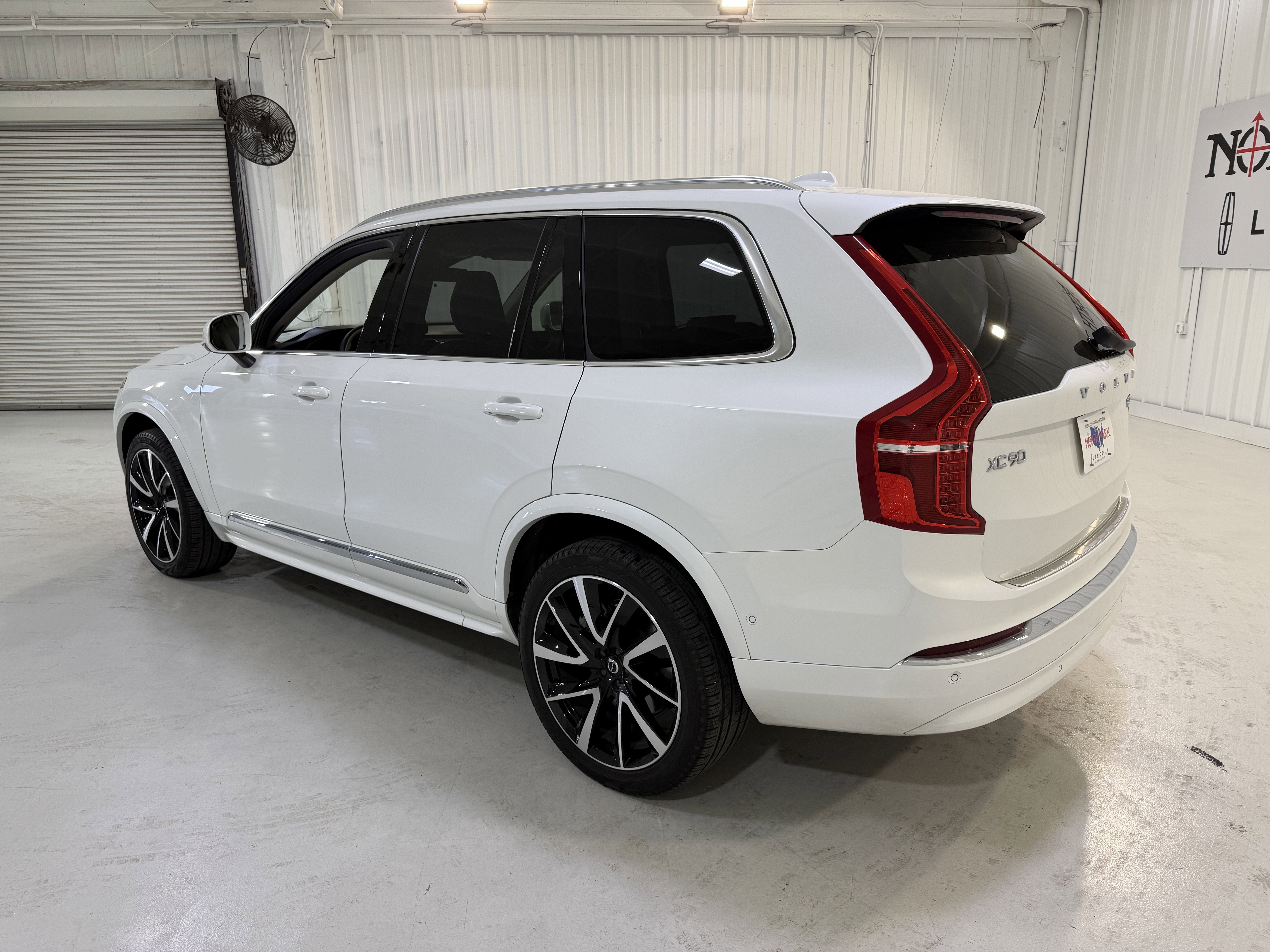 2025 Volvo XC90 Plus