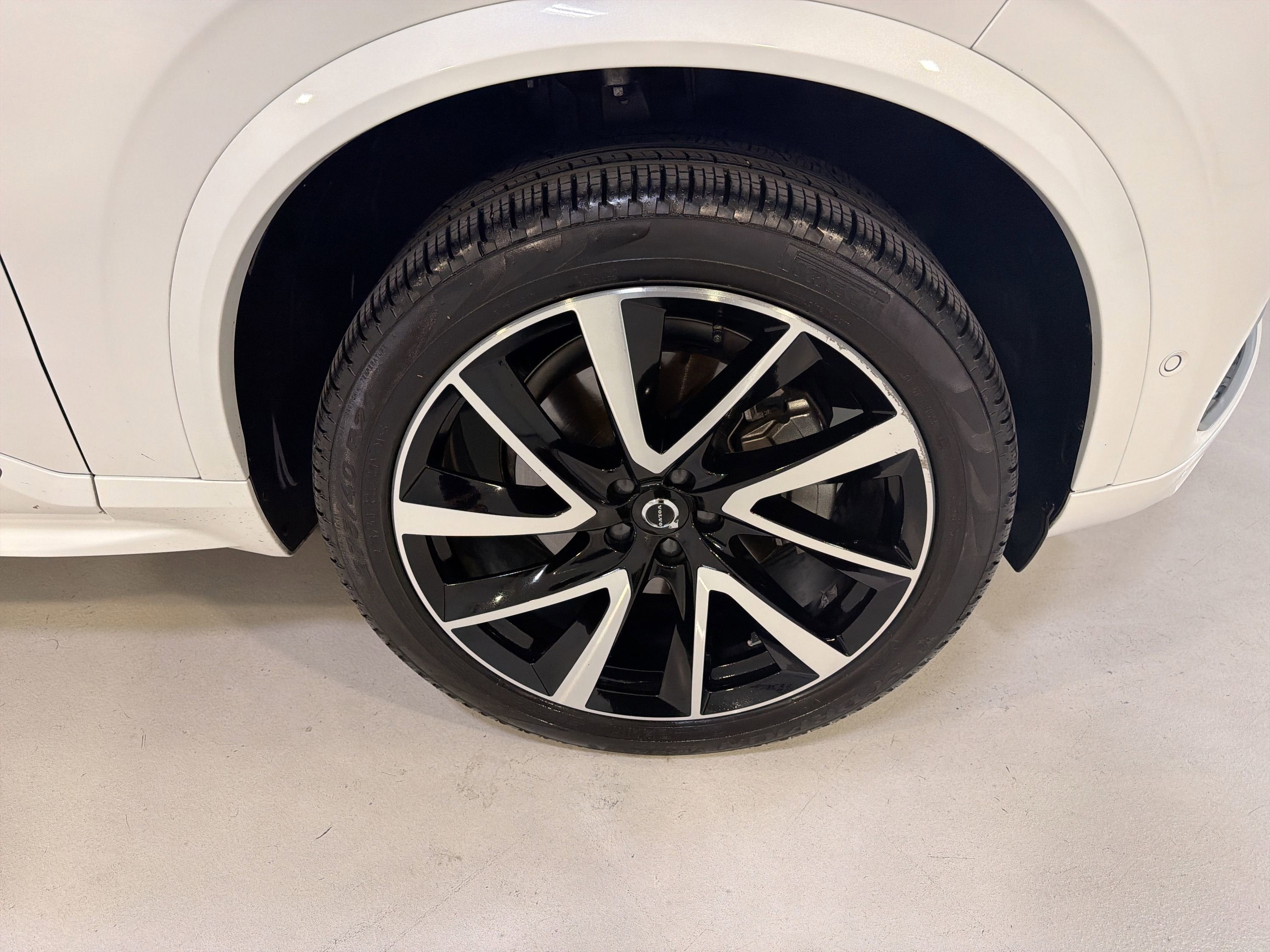 2025 Volvo XC90 Plus