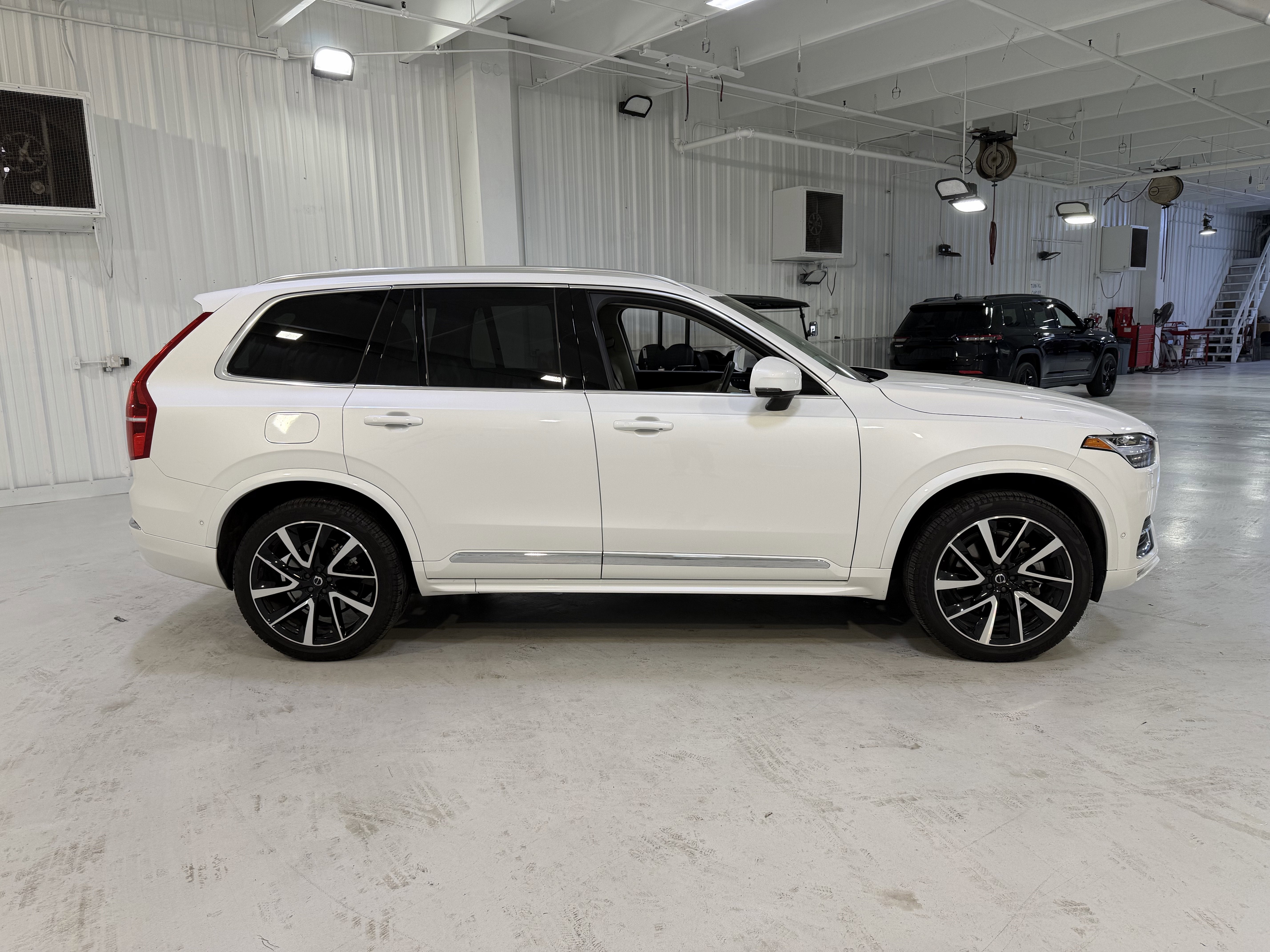 2025 Volvo XC90 Plus
