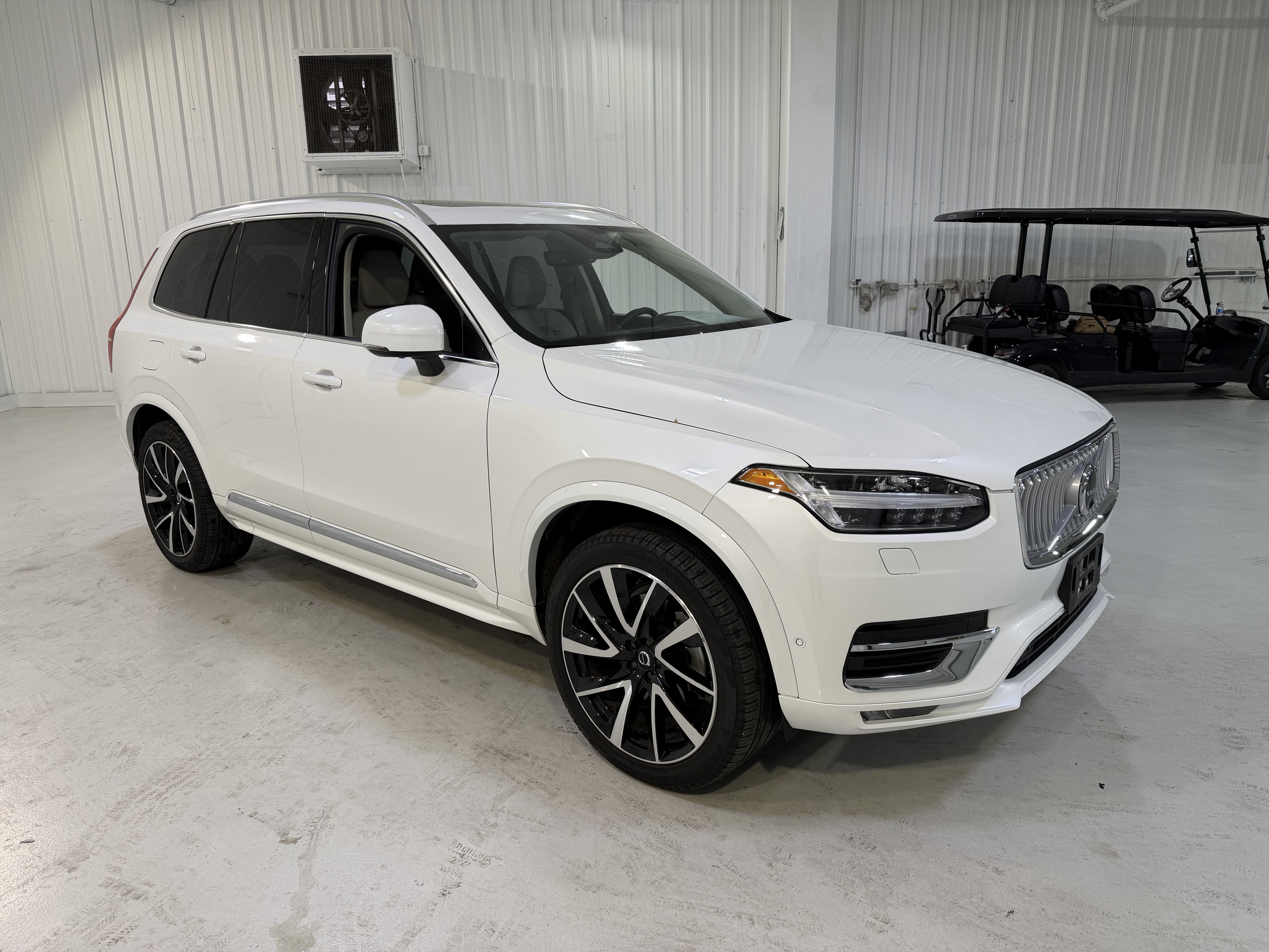 2025 Volvo XC90 Plus