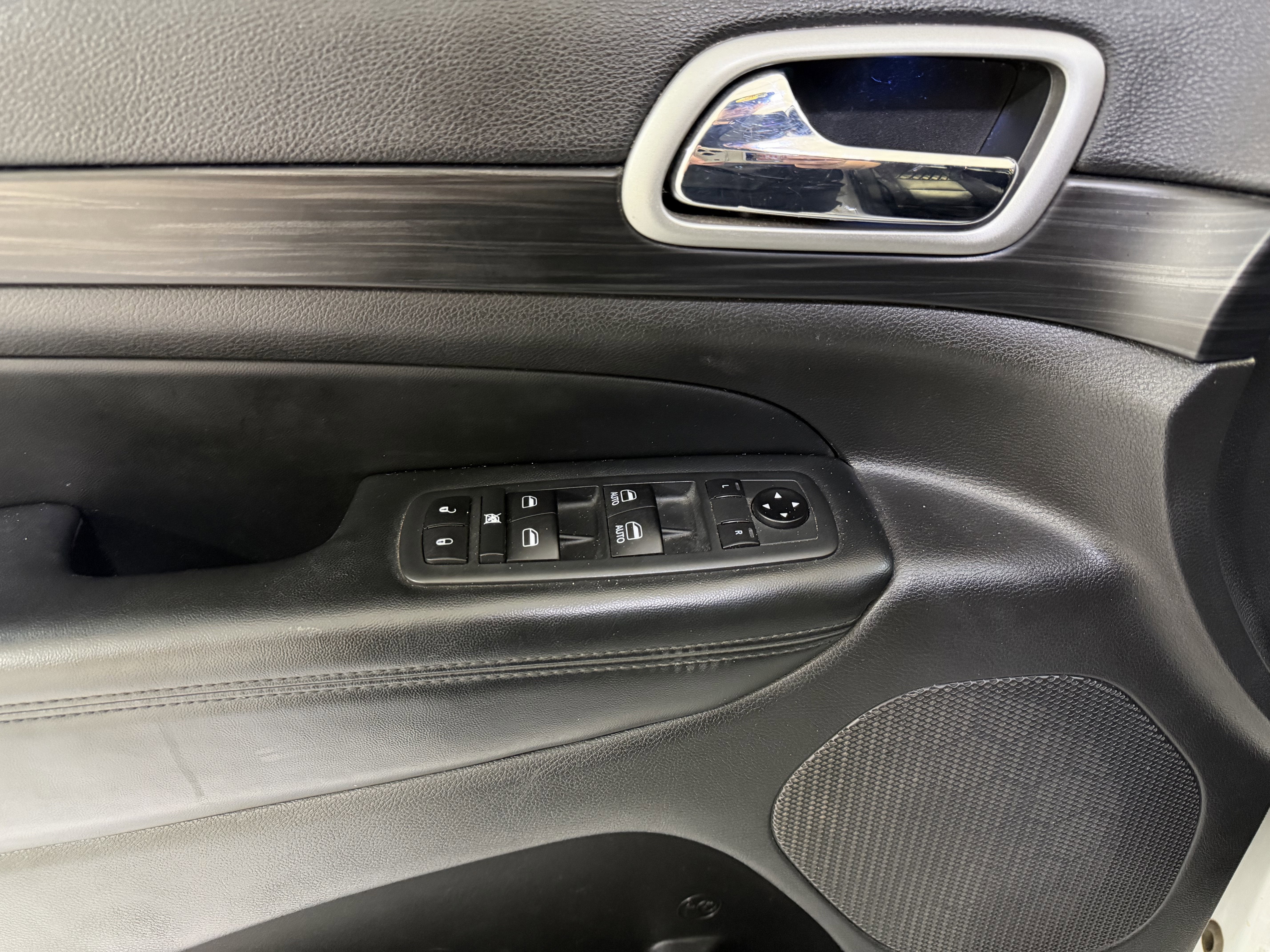 2020 Jeep Grand Cherokee Laredo E