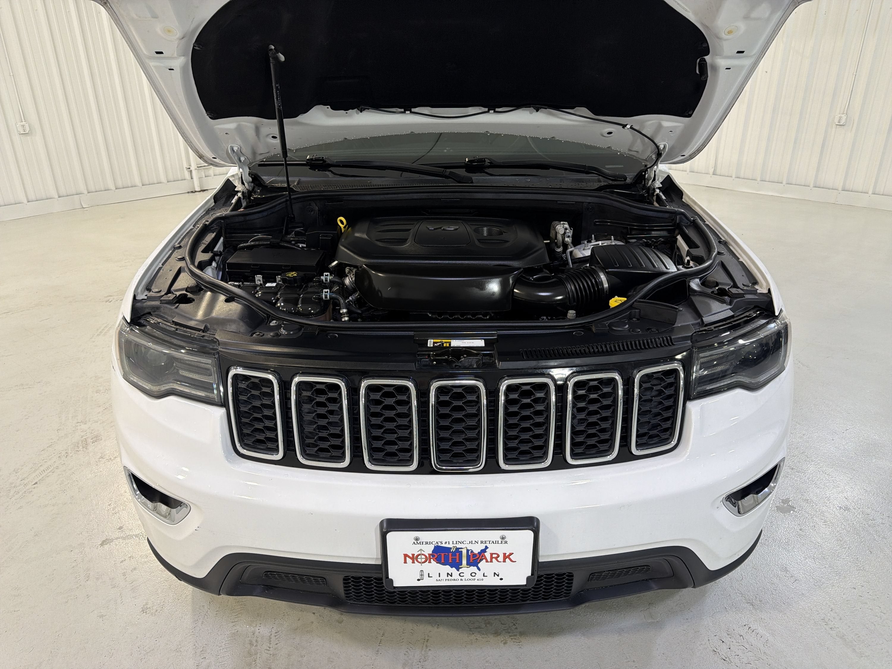 2020 Jeep Grand Cherokee Laredo E