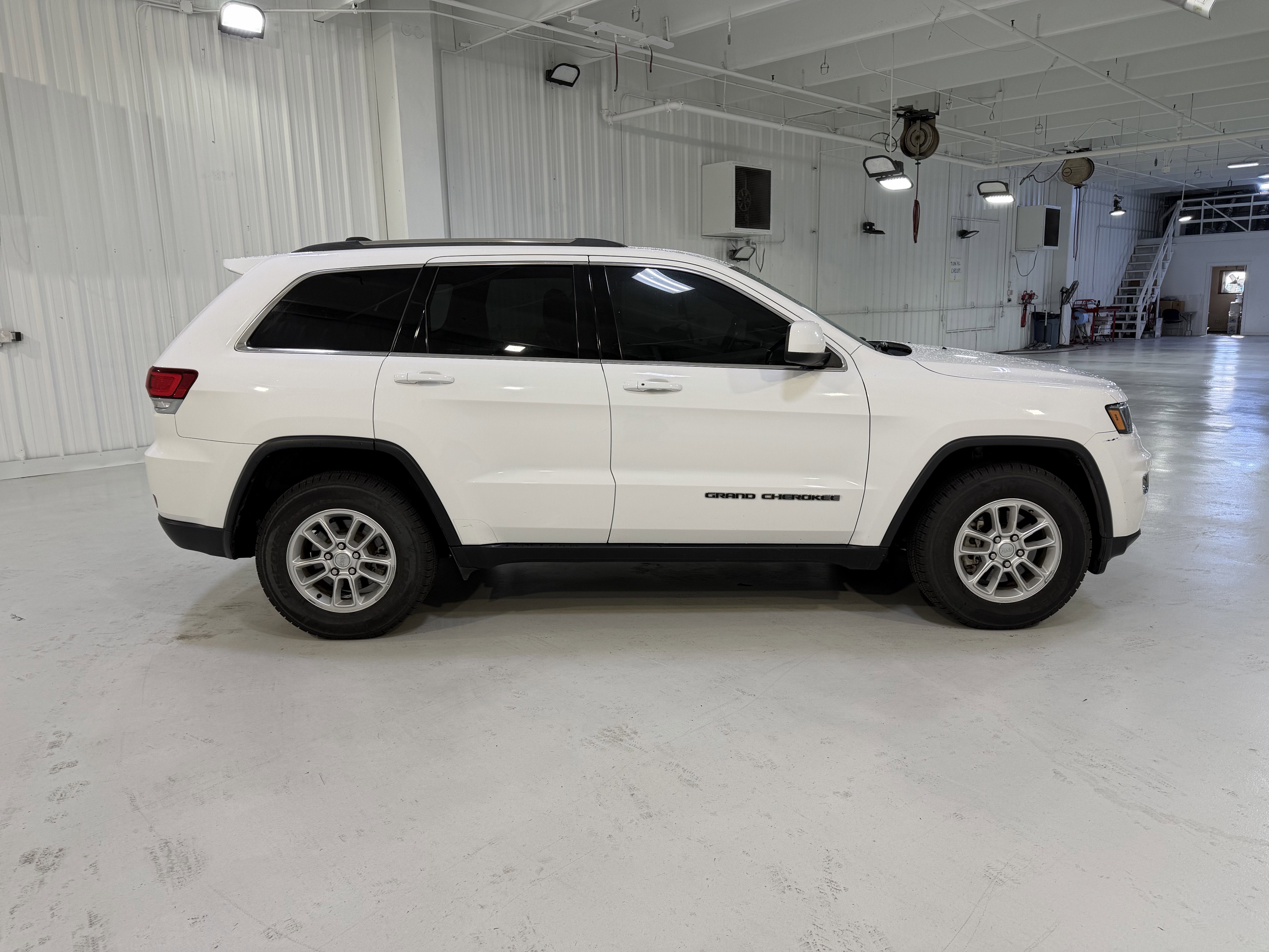 2020 Jeep Grand Cherokee Laredo E