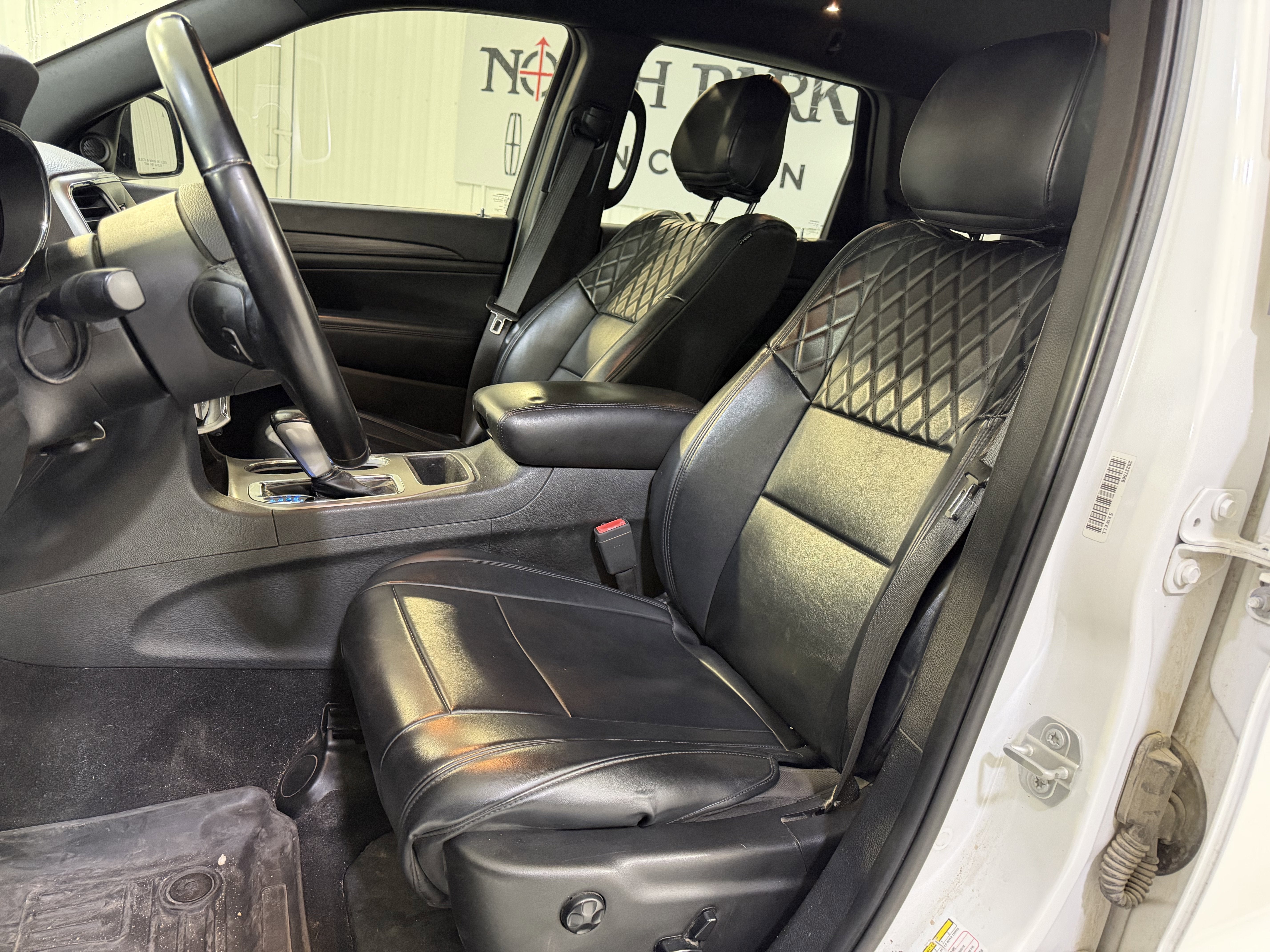 2020 Jeep Grand Cherokee Laredo E