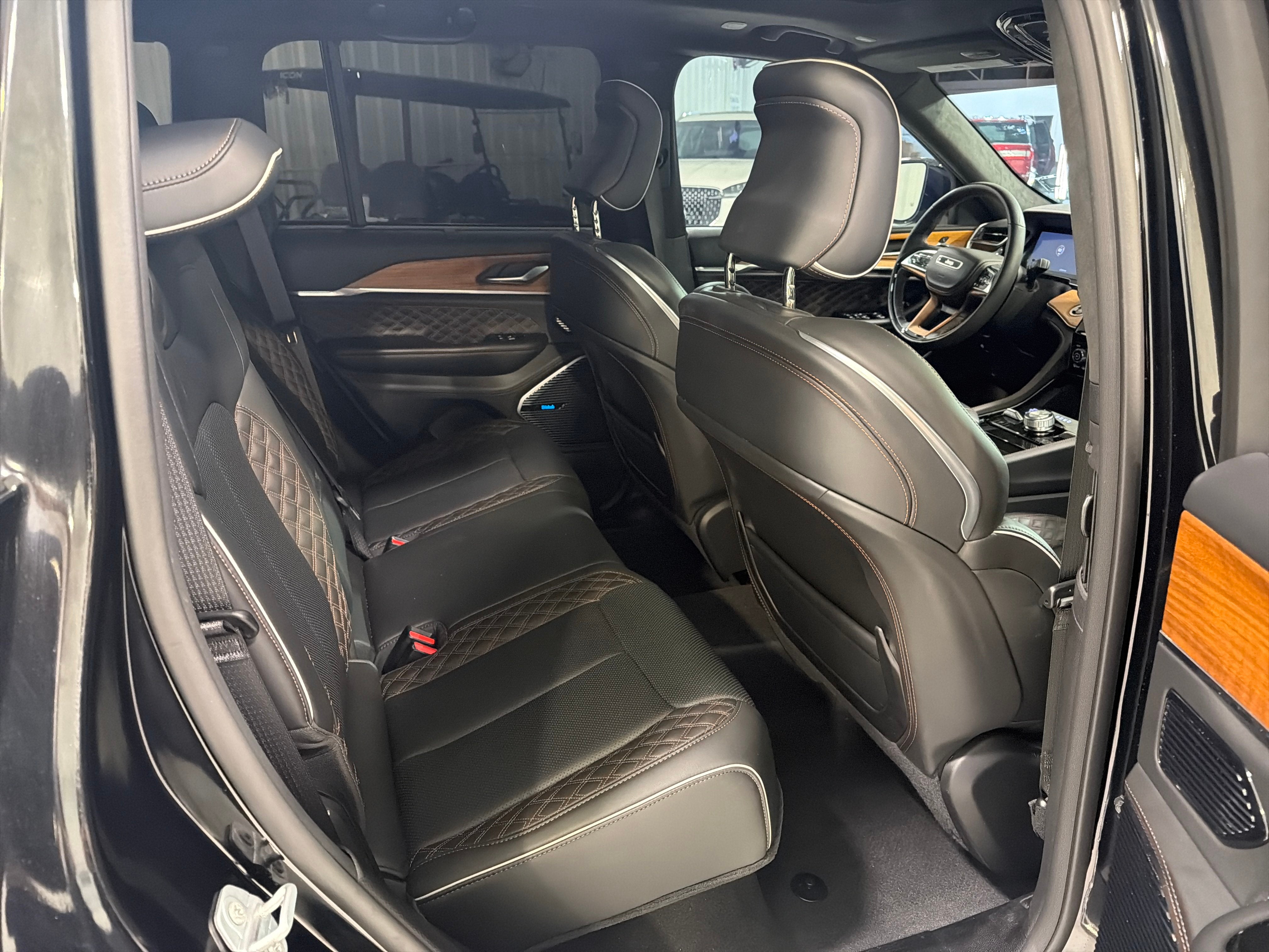 2023 Jeep Grand Cherokee Summit Reserve