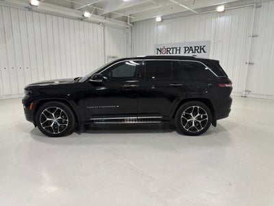 2023 Jeep Grand Cherokee Summit Reserve