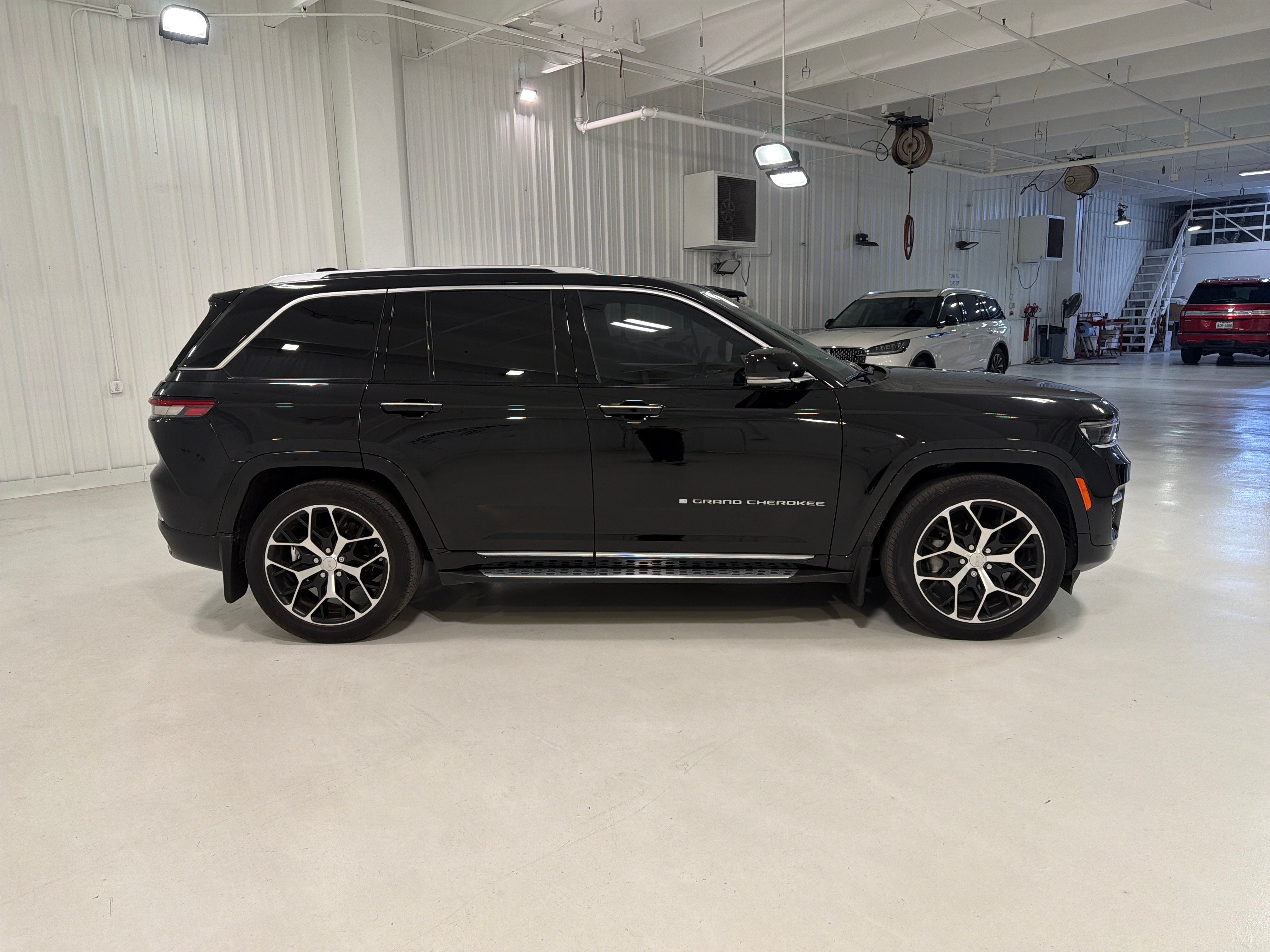 2023 Jeep Grand Cherokee Summit Reserve