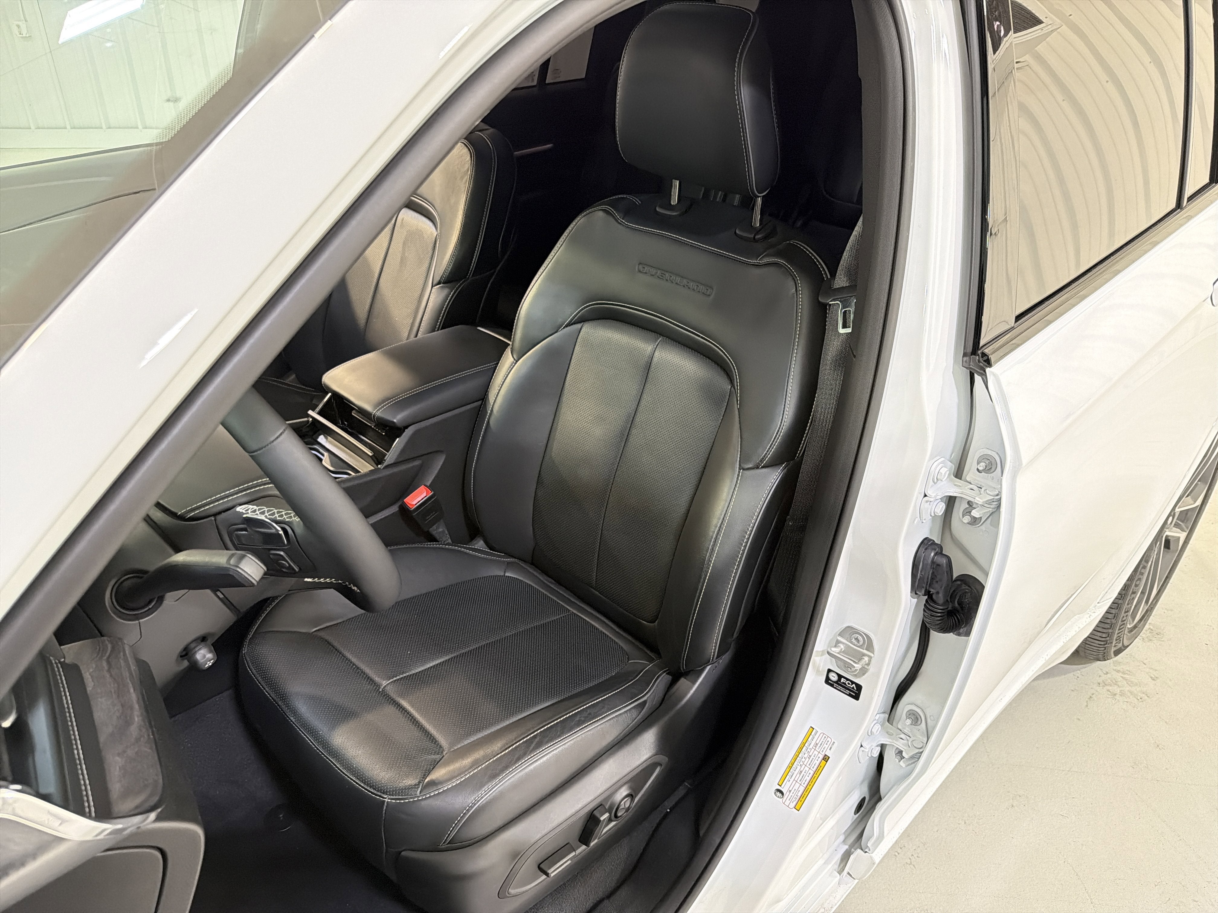 2025 Jeep Grand Cherokee L Overland