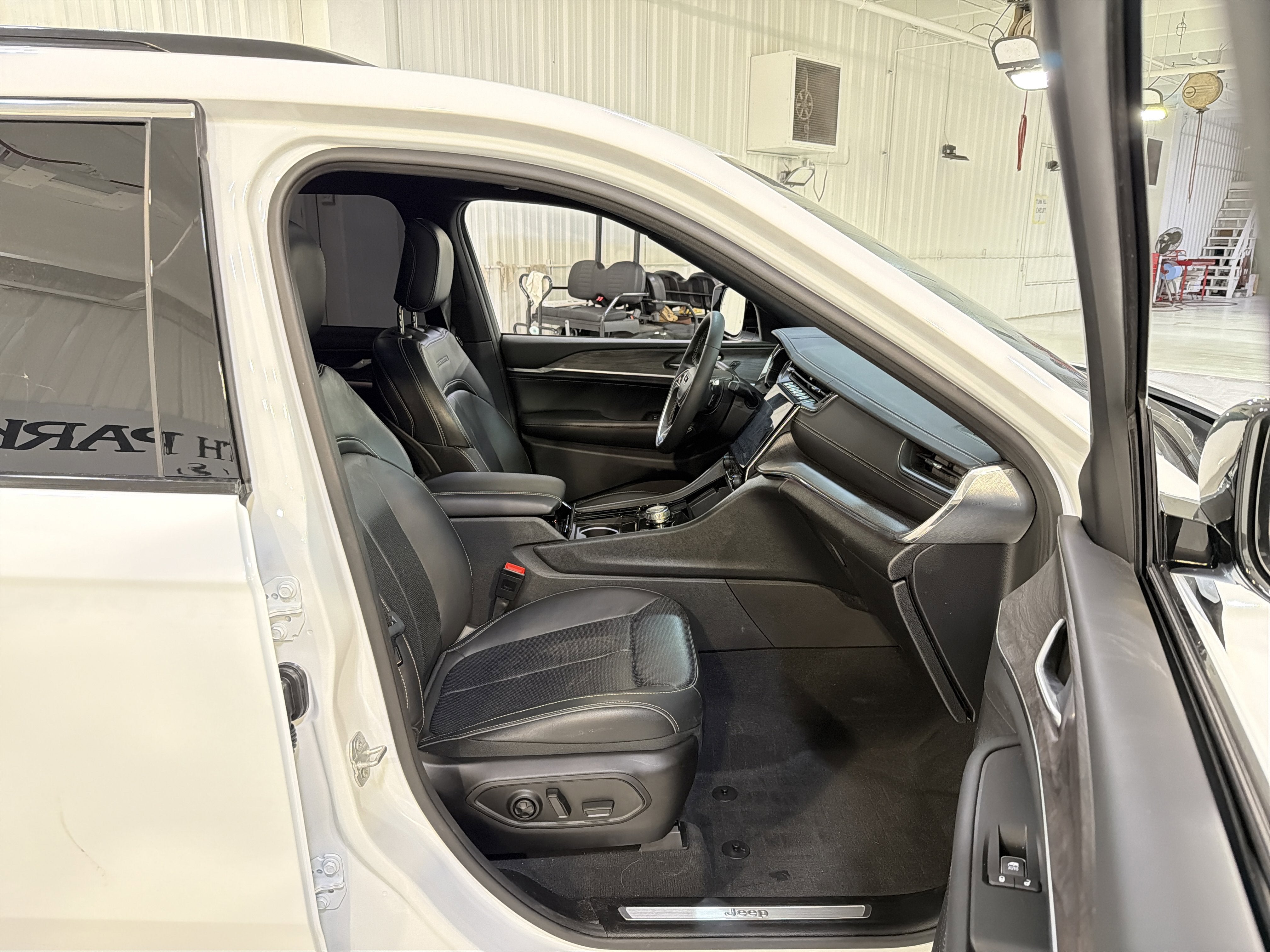 2025 Jeep Grand Cherokee L Overland