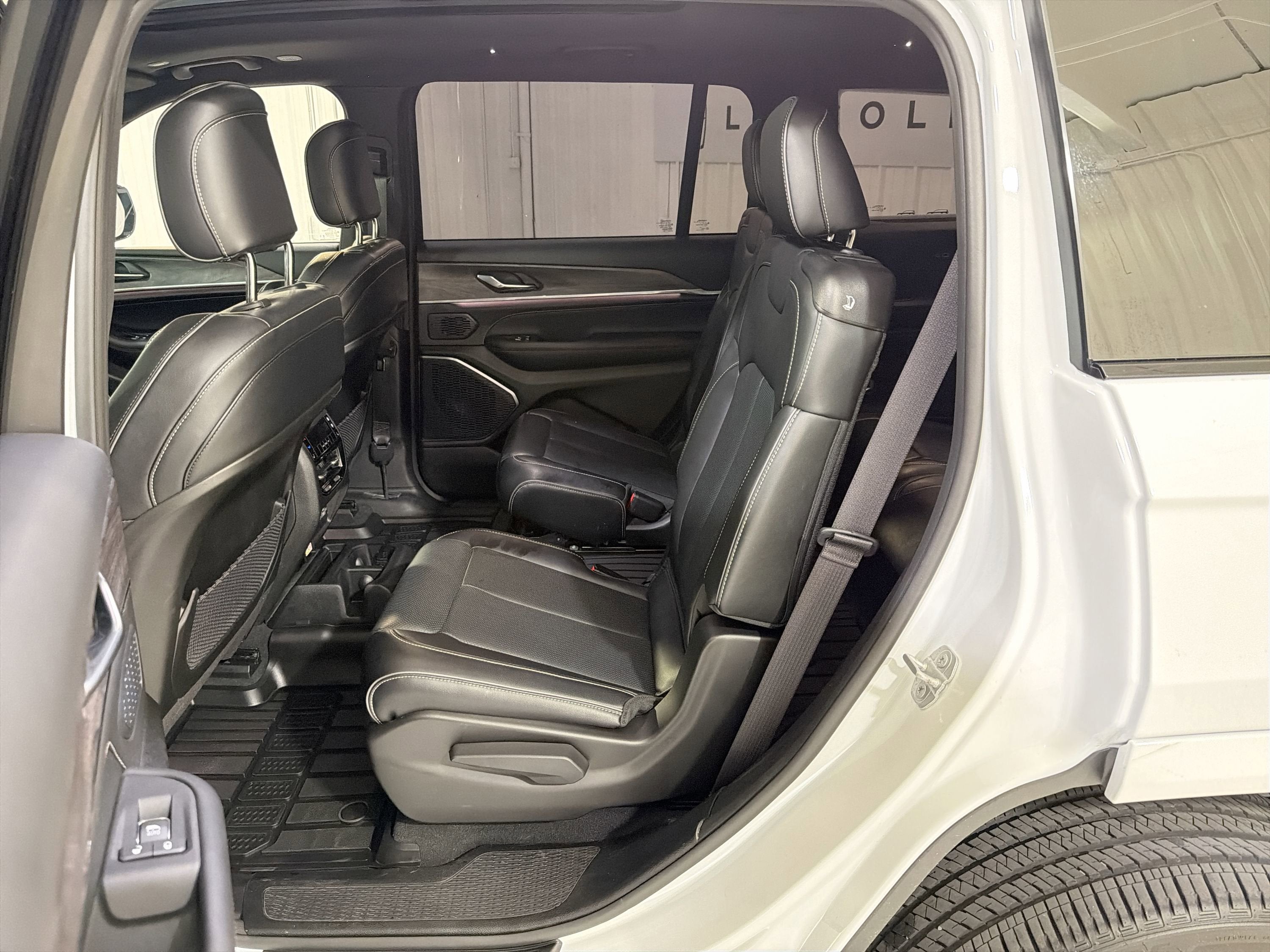 2025 Jeep Grand Cherokee L Overland