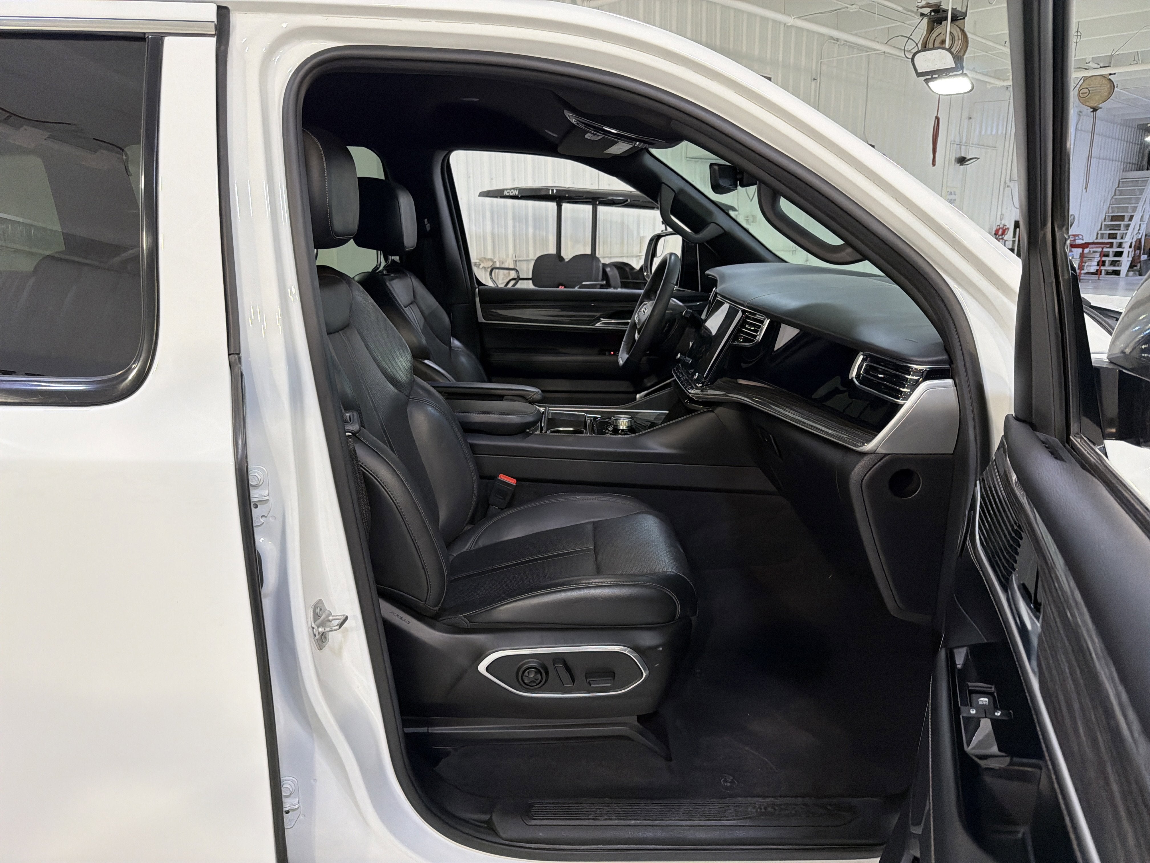 2022 Jeep Wagoneer Series II