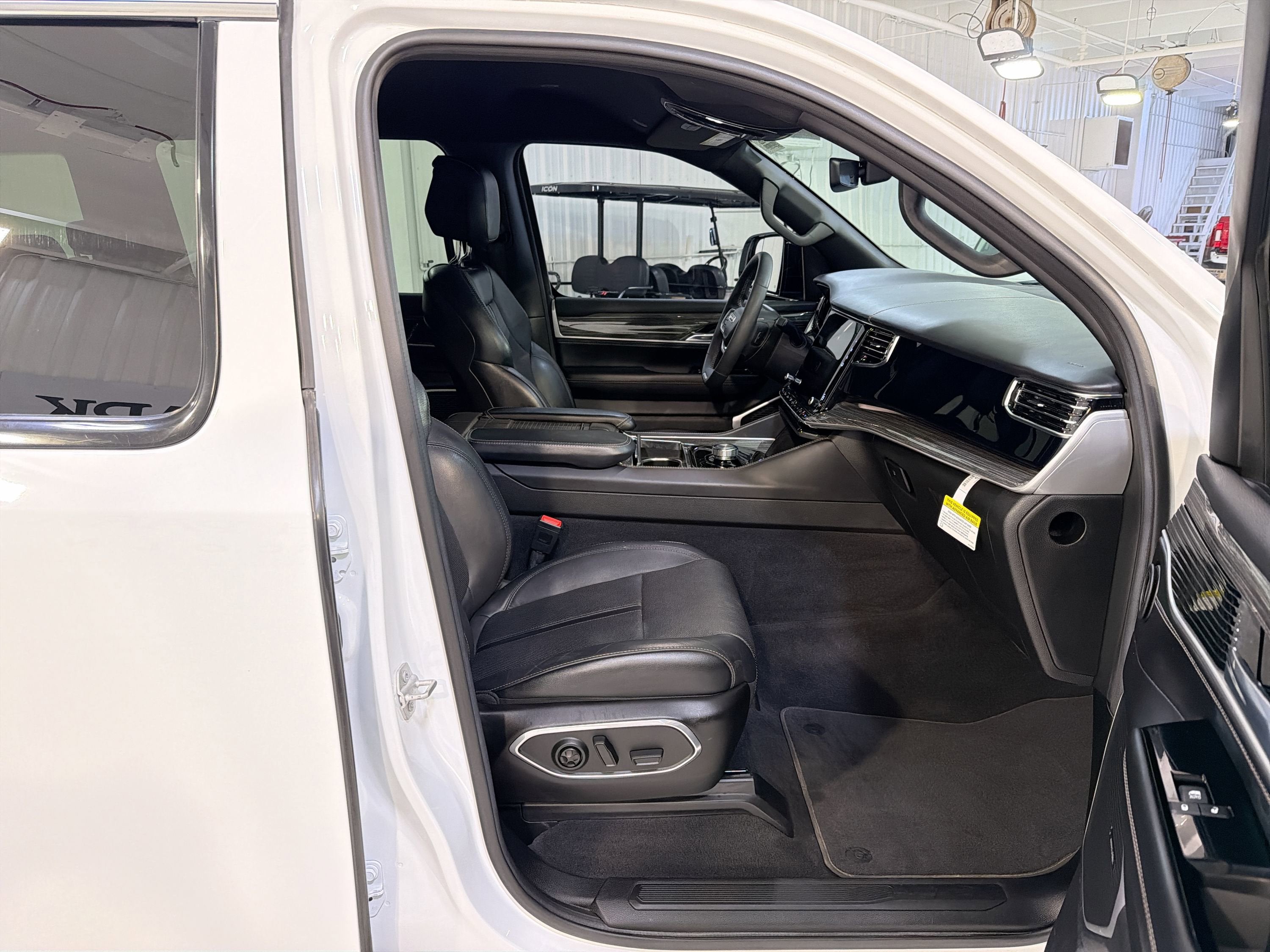 2022 Jeep Wagoneer Series II