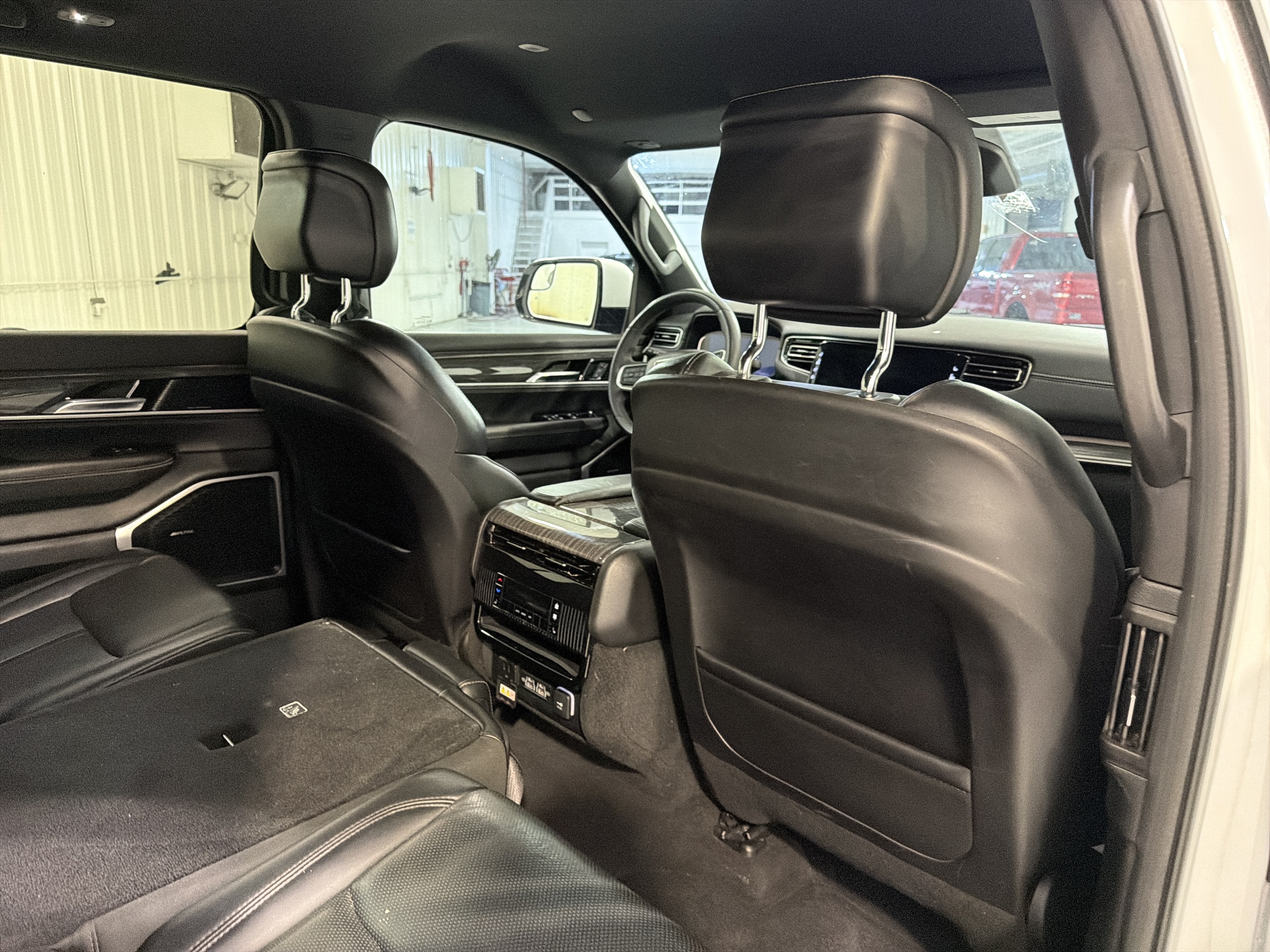 2022 Jeep Wagoneer Series III